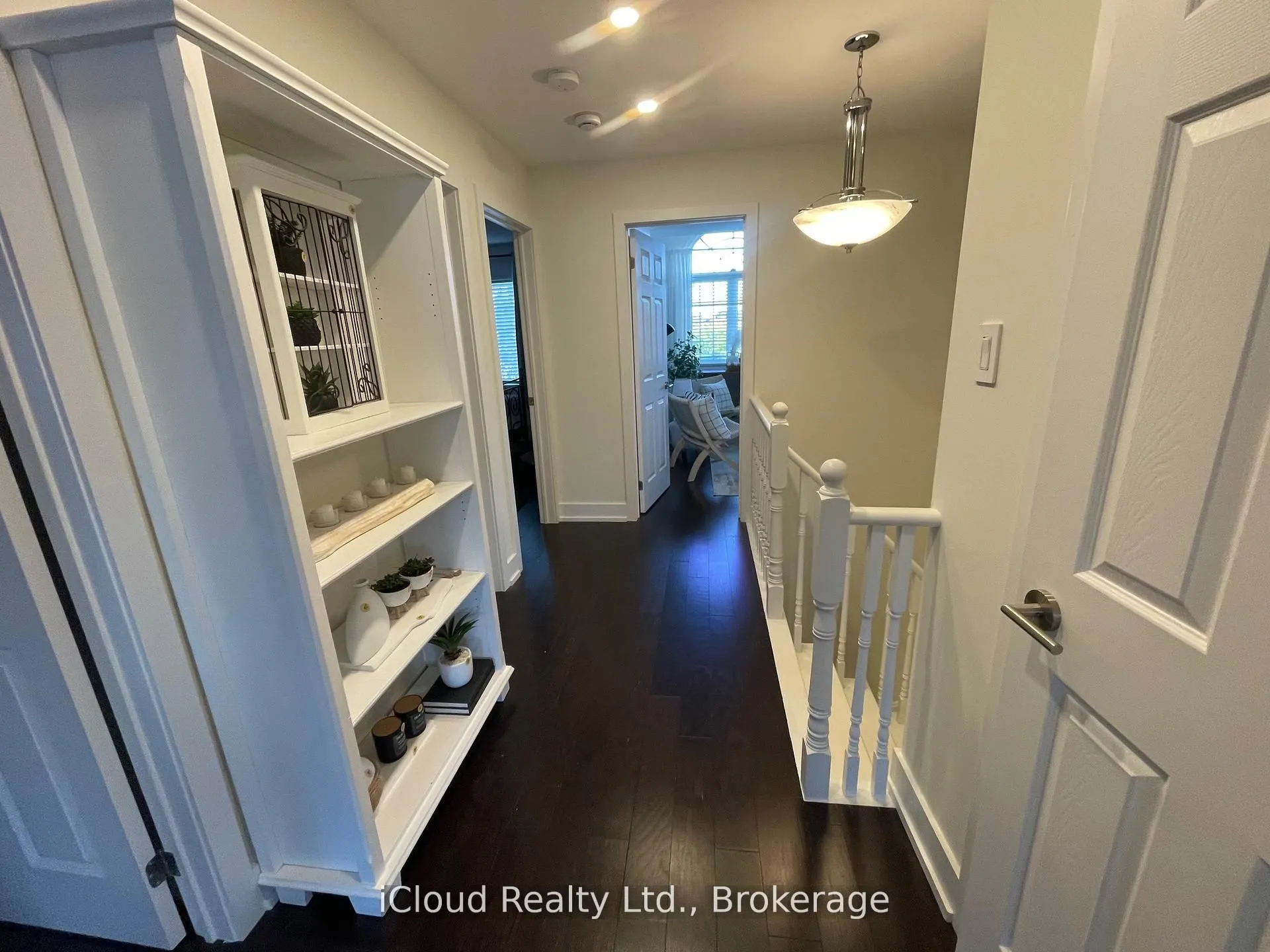 22 Fallgate Drive