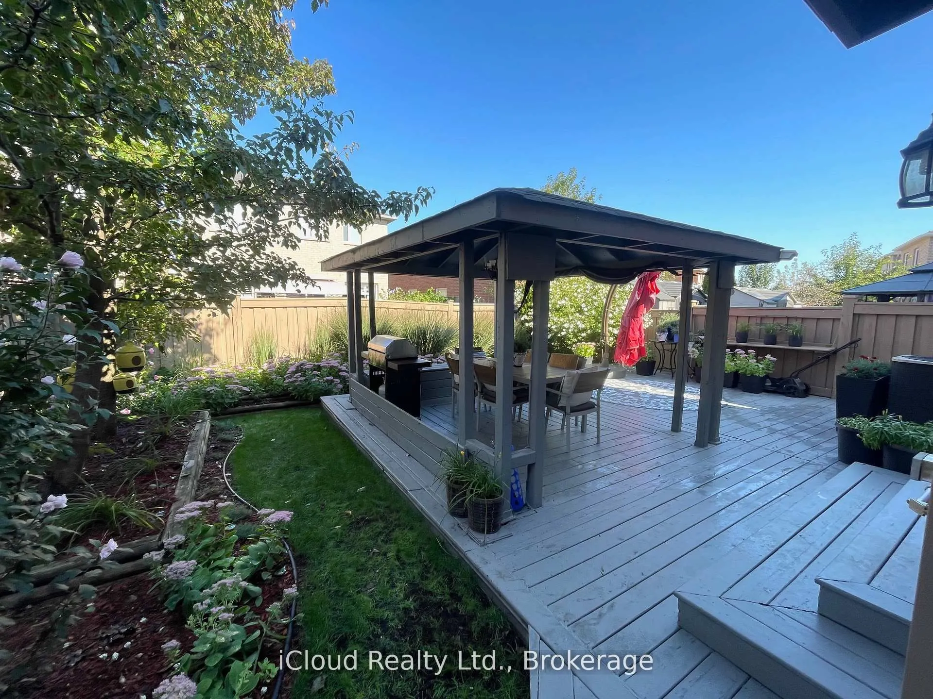 22 Fallgate Drive