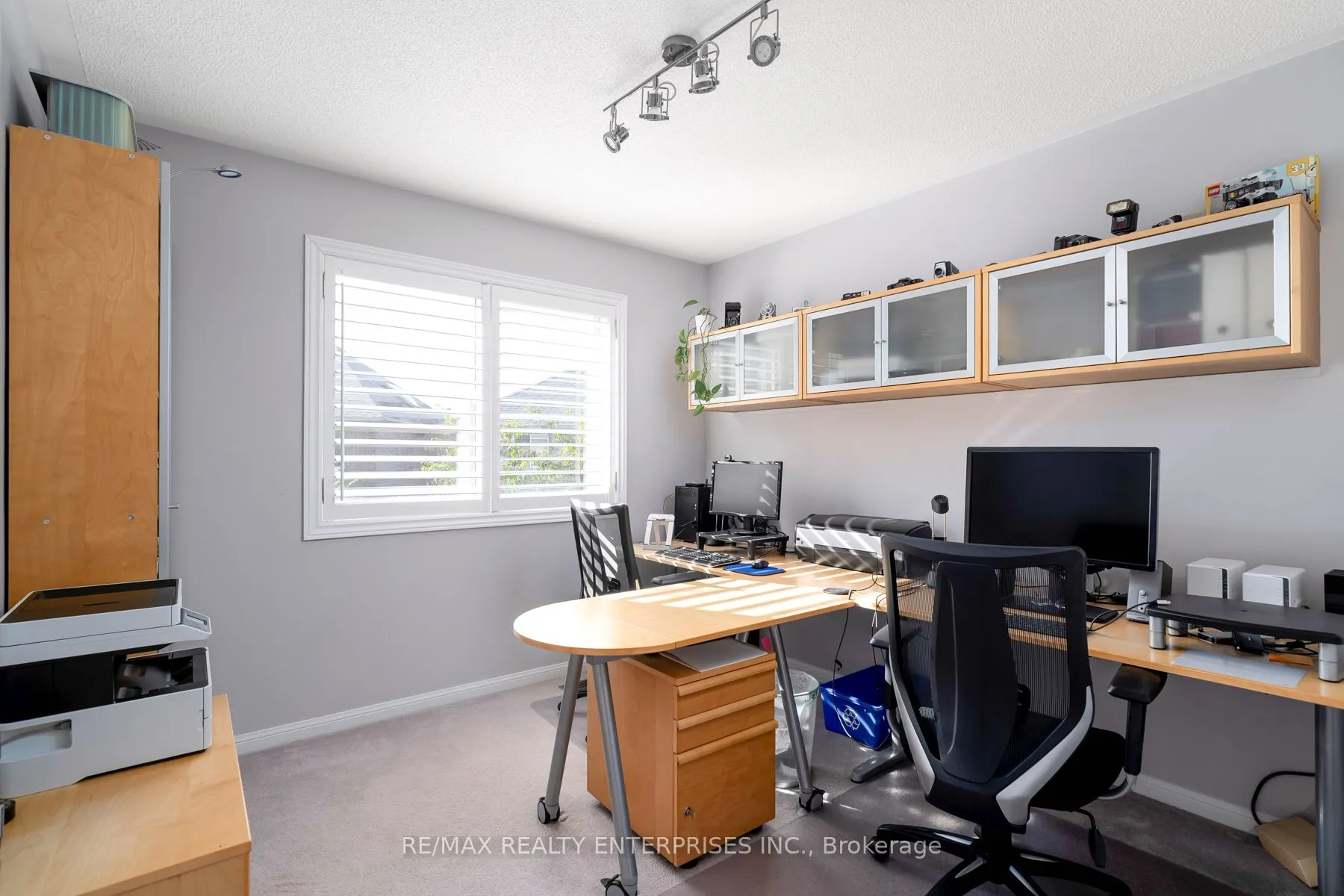 3941 Angus Walk