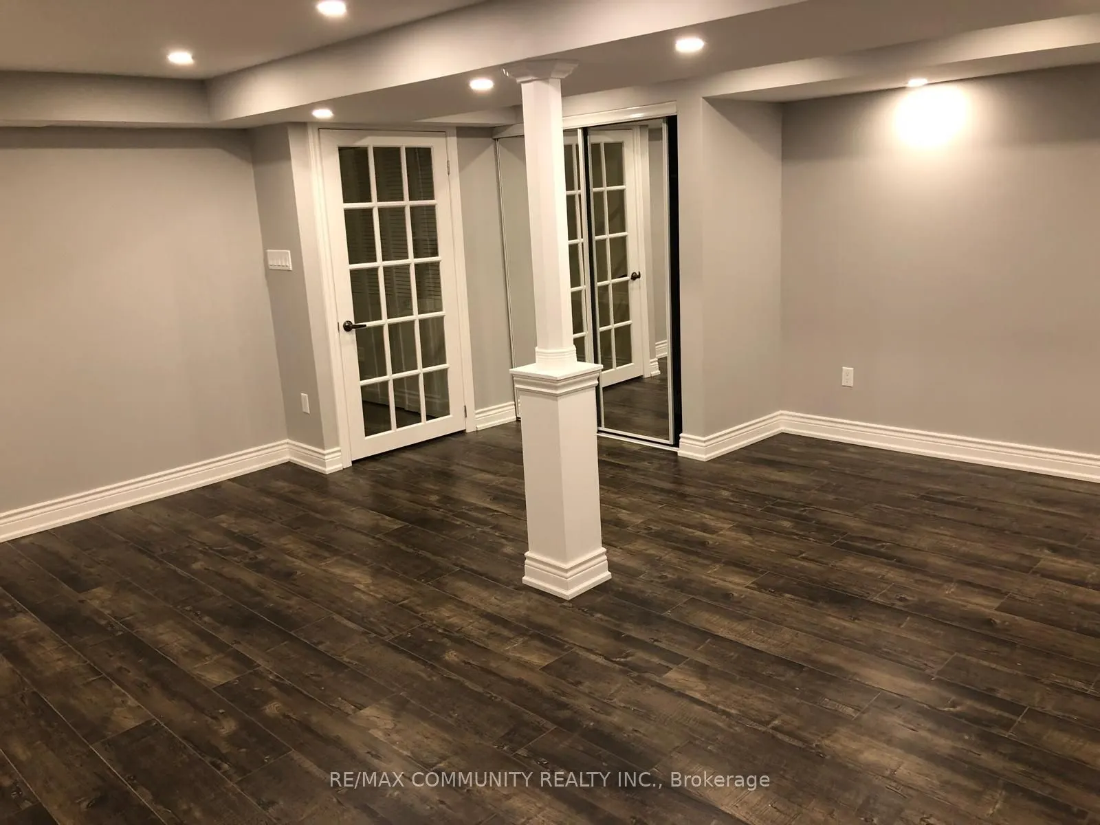 3837 Coachman Circle