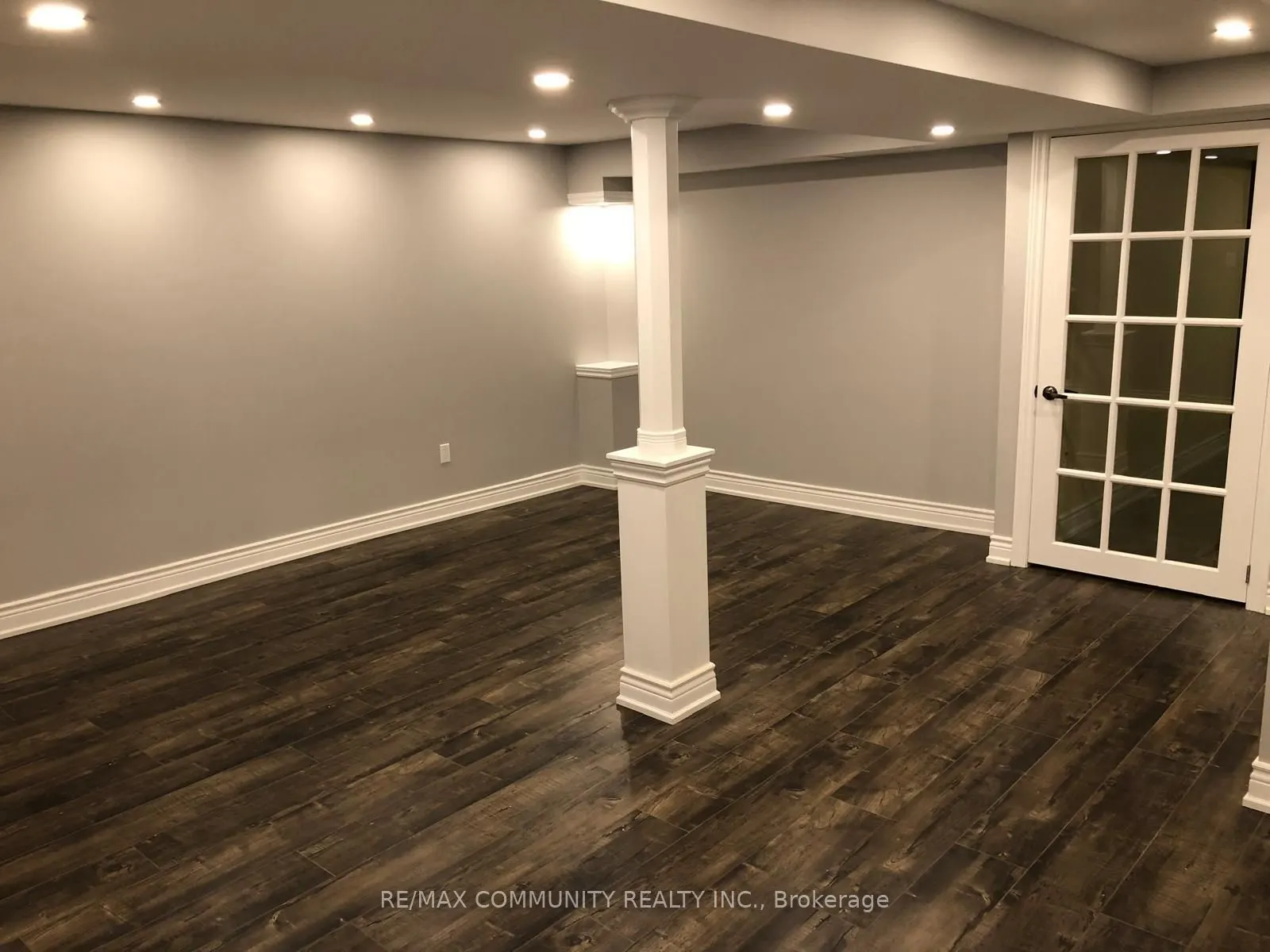 3837 Coachman Circle