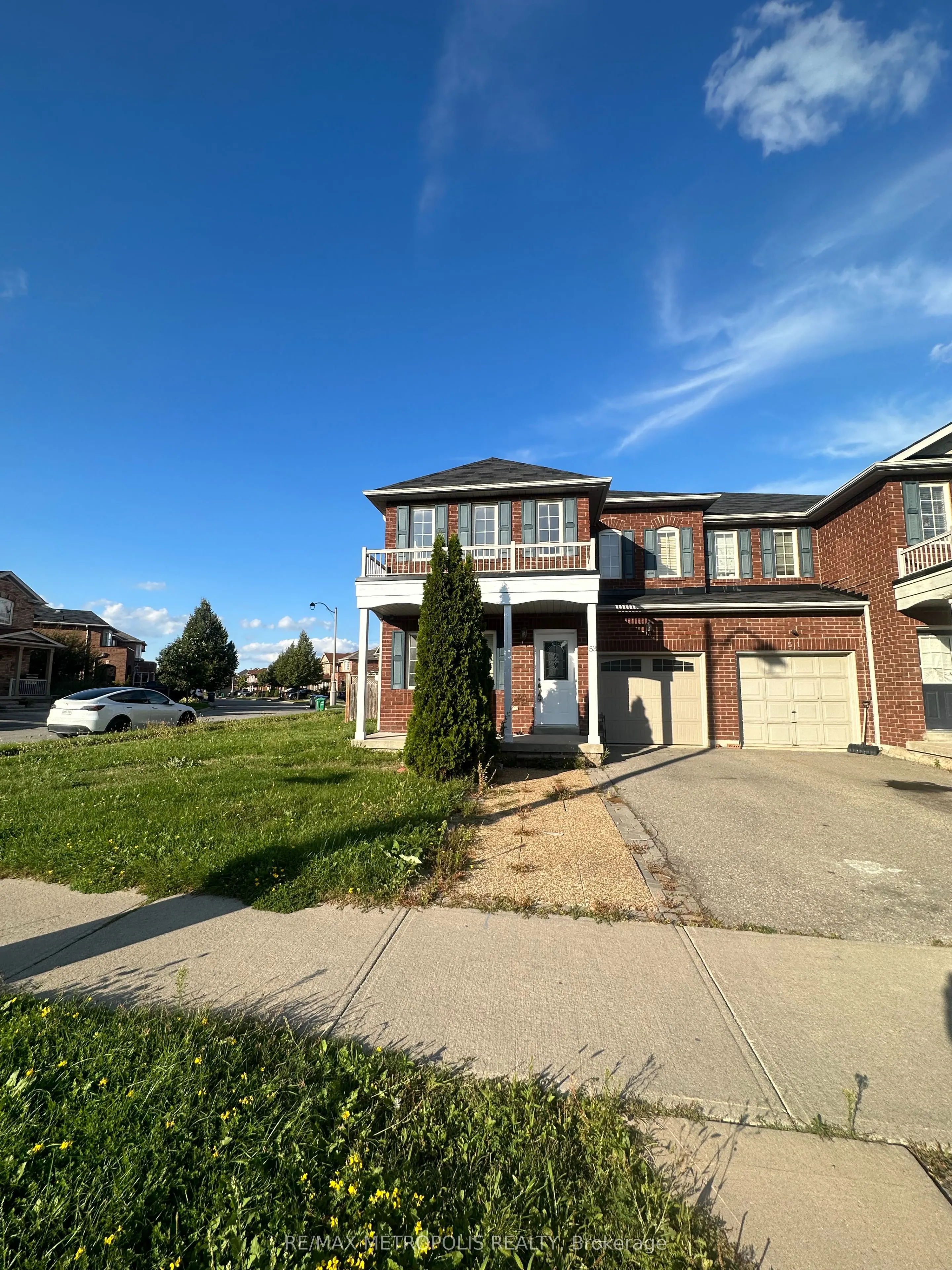 53 Commodore Drive, #Upper