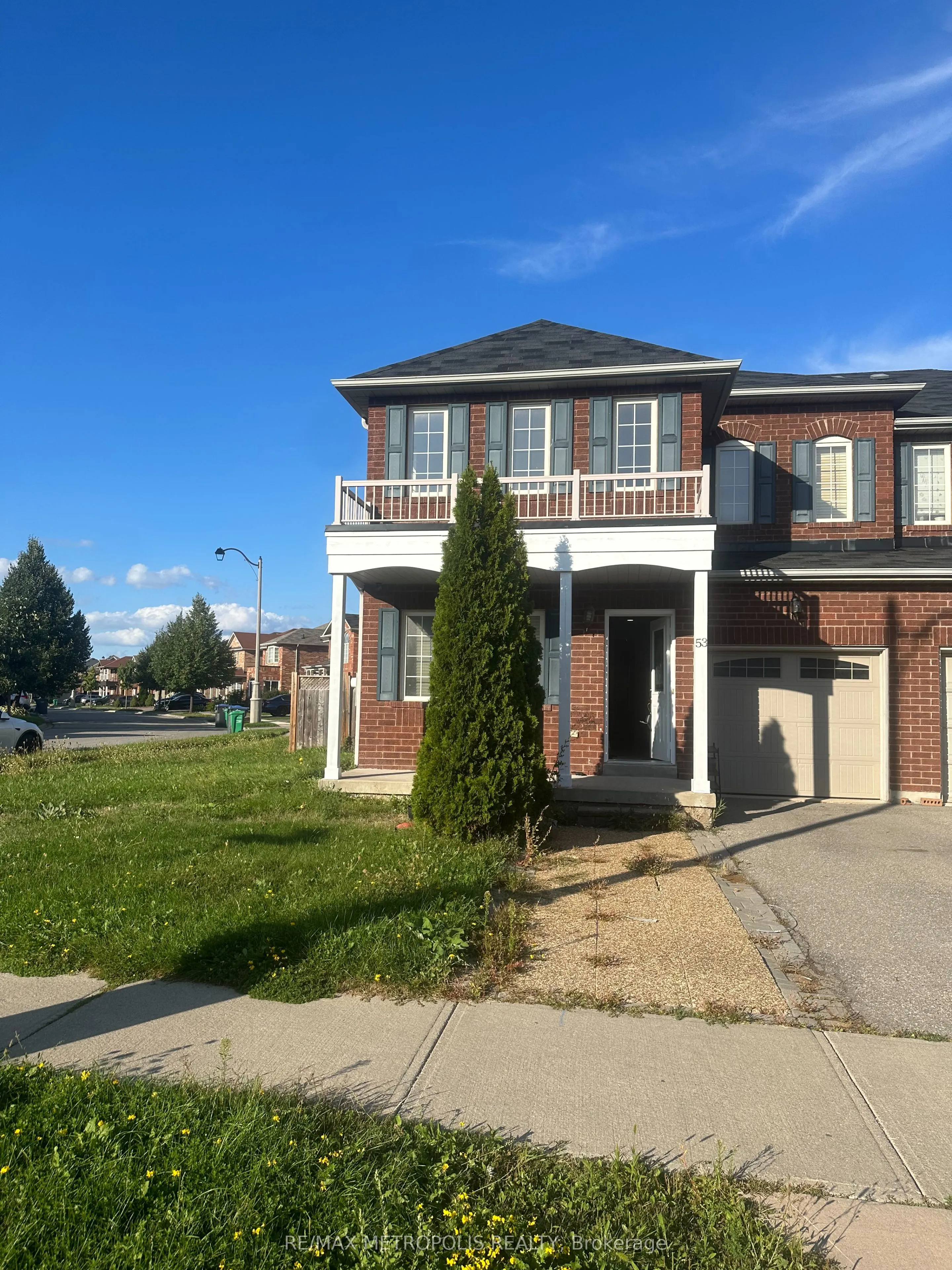 53 Commodore Drive, #Upper