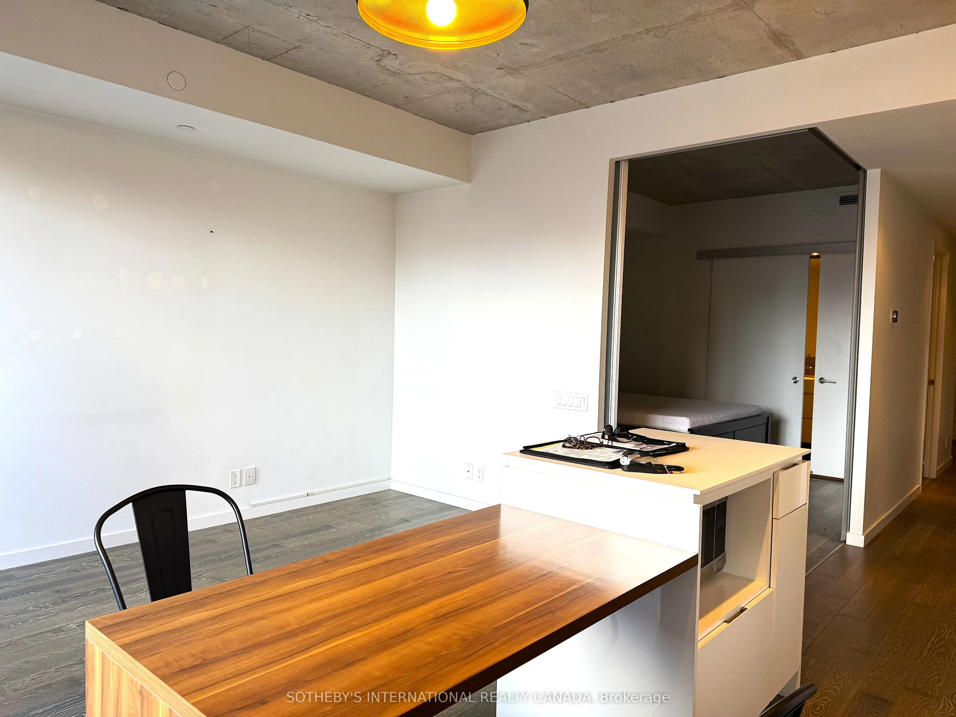 383 Sorauren Avenue, #12