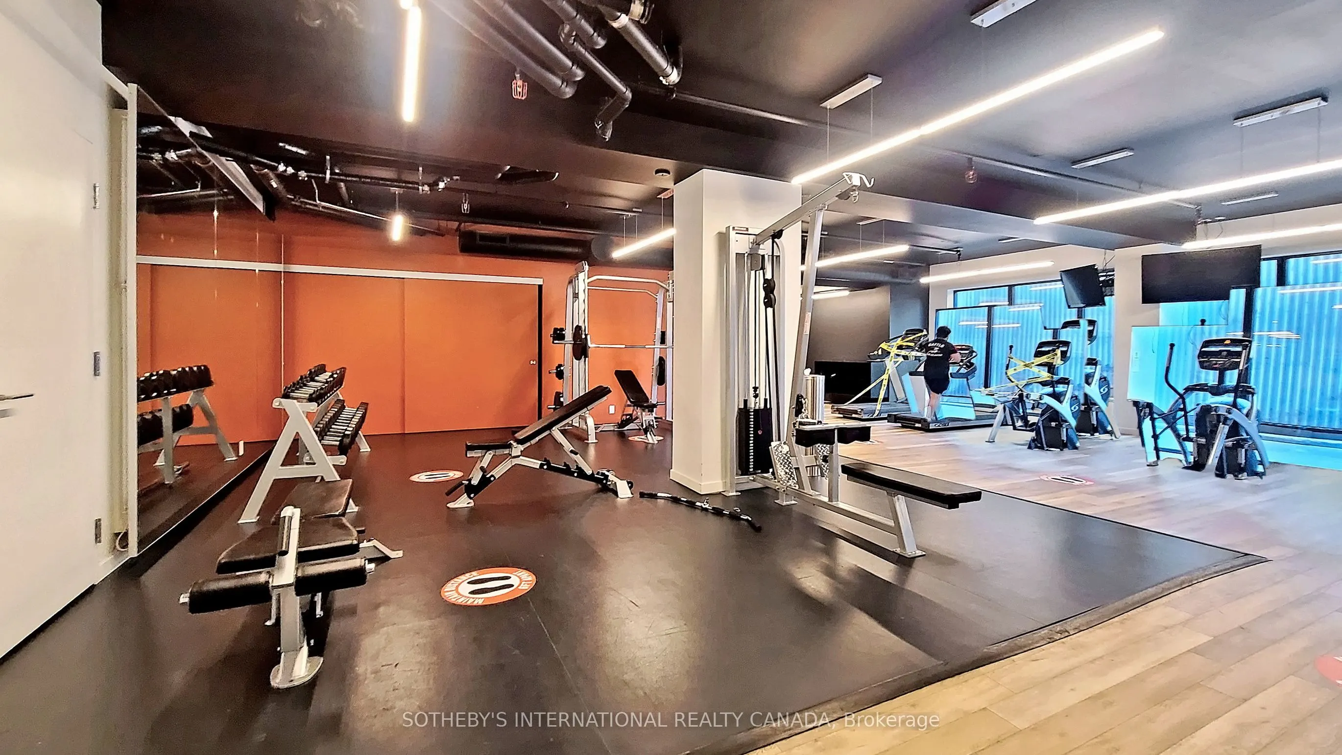 383 Sorauren Avenue, #12