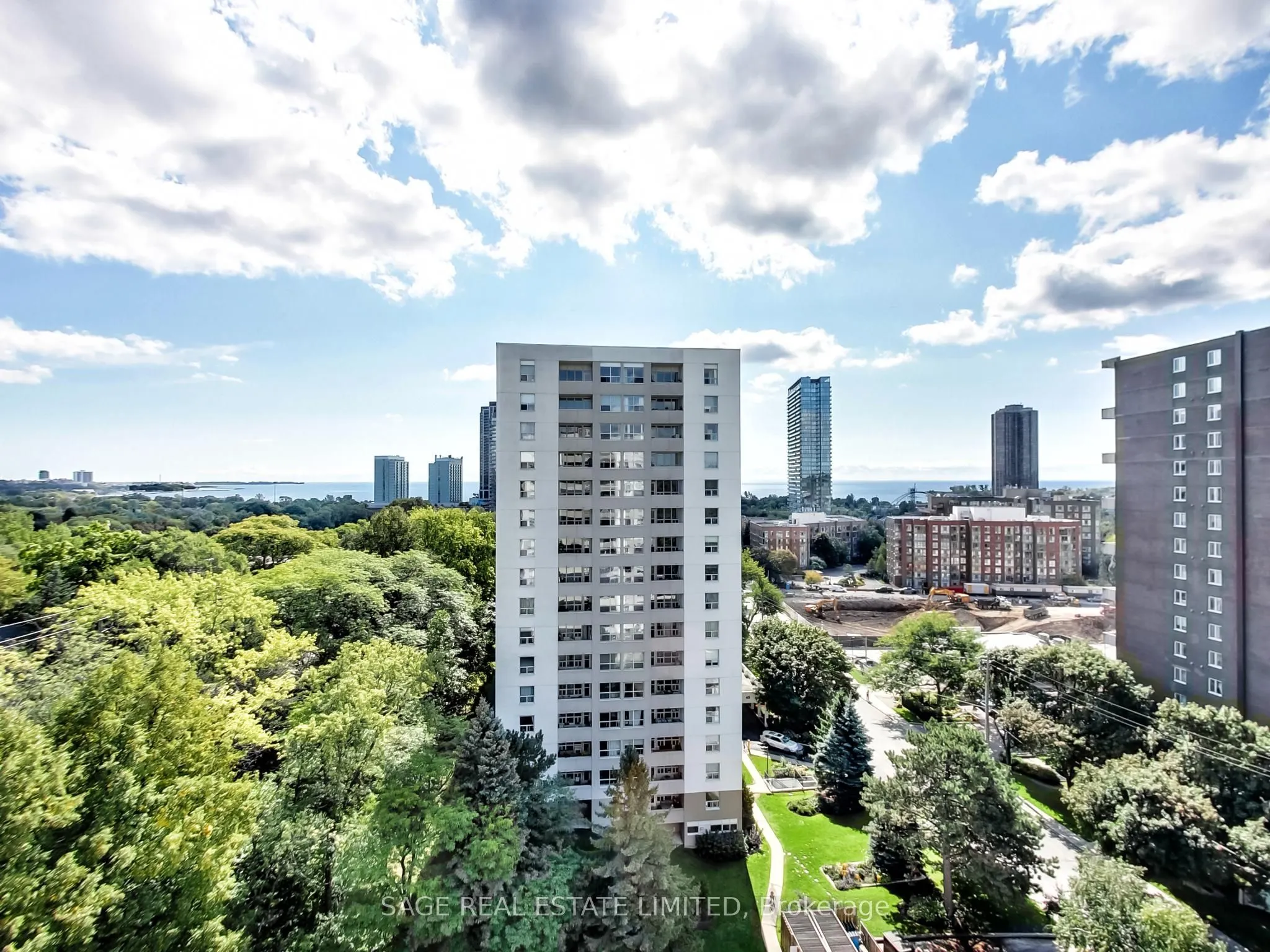 65 Southport Street, #1408