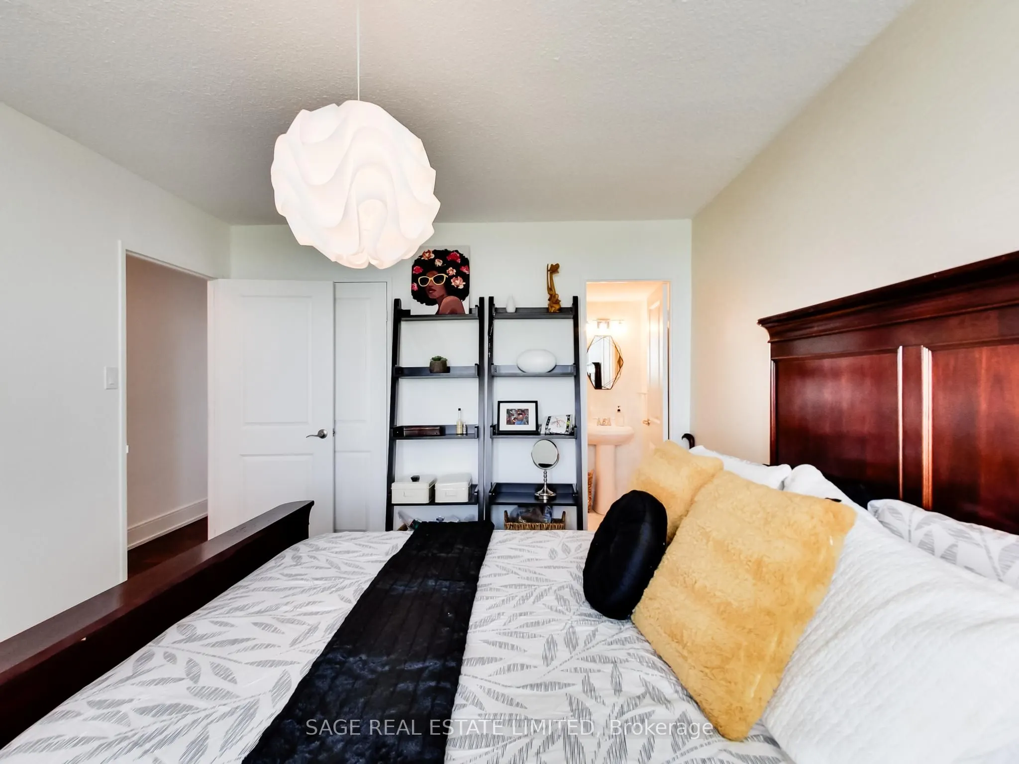 65 Southport Street, #1408