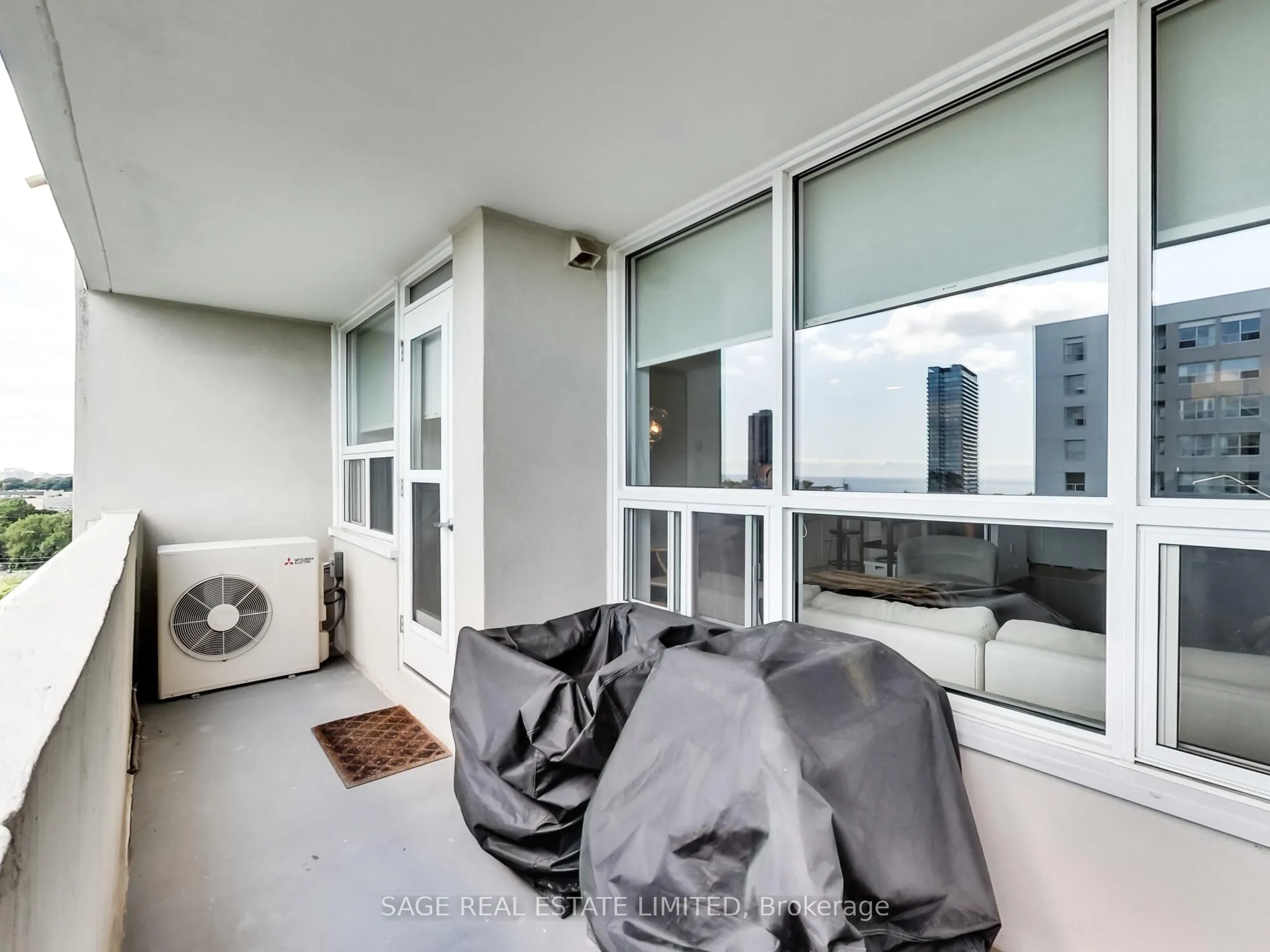 65 Southport Street, #1408