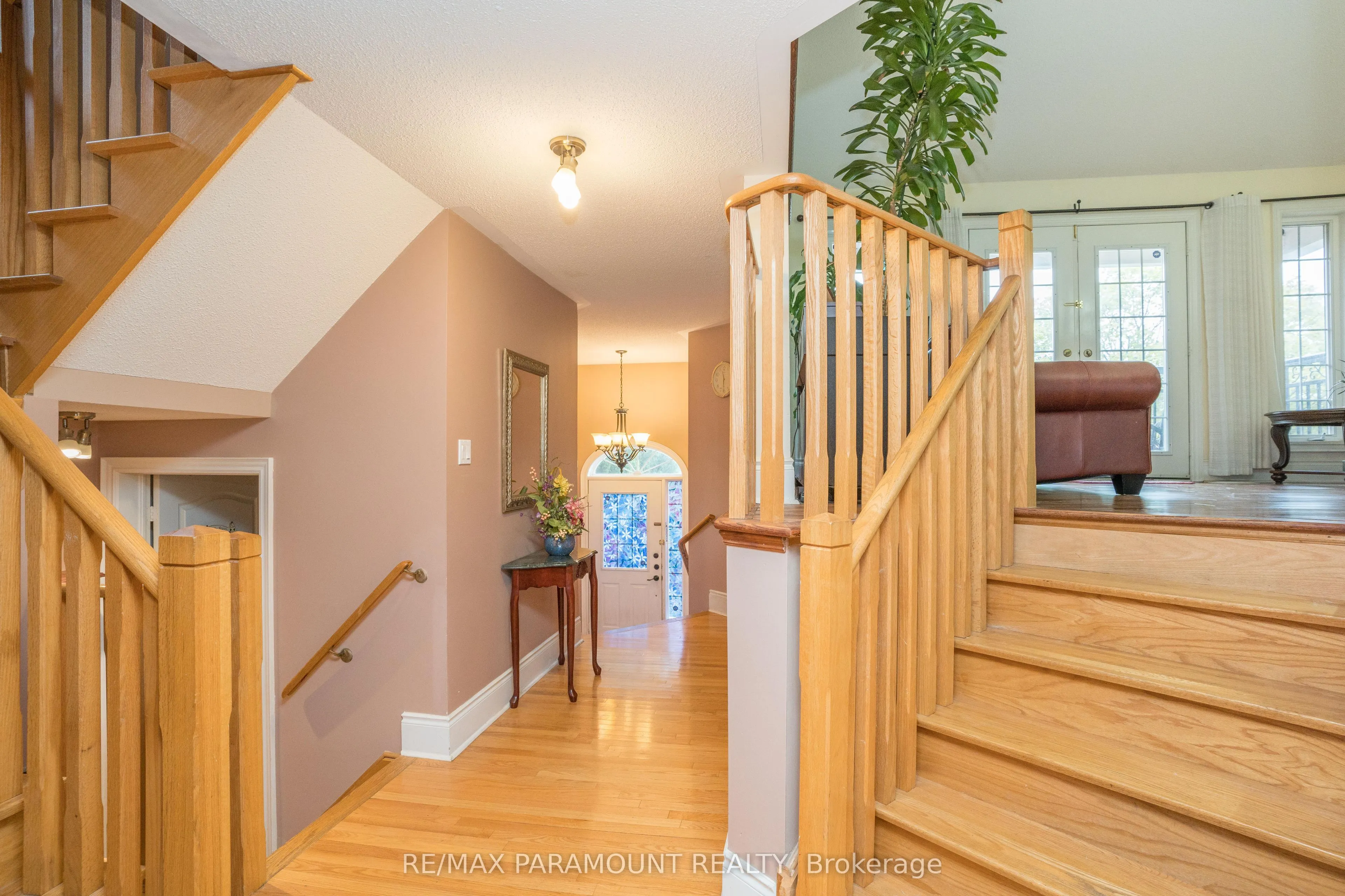 19 River Rock Crescent
