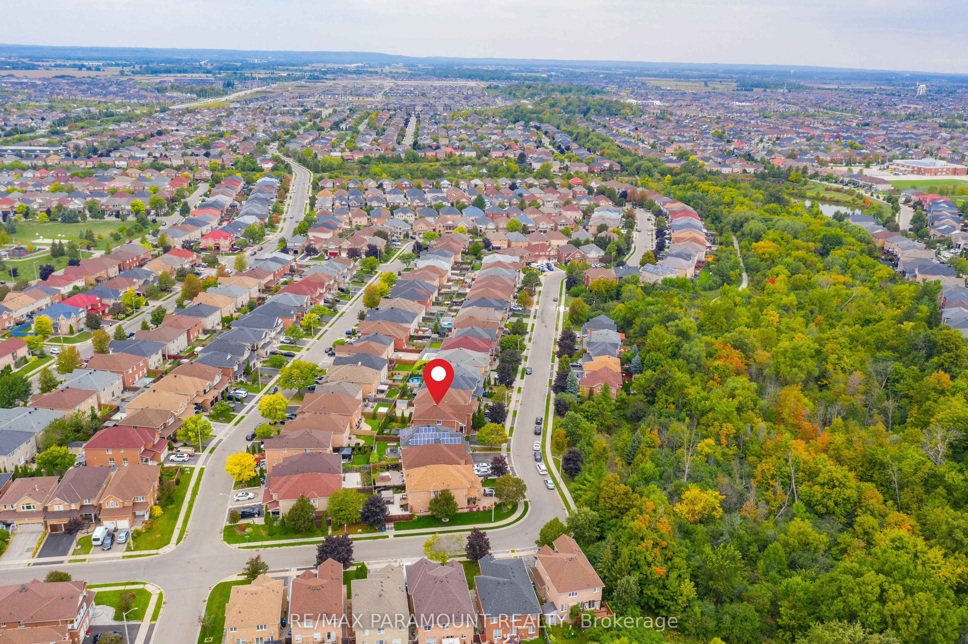 19 River Rock Crescent