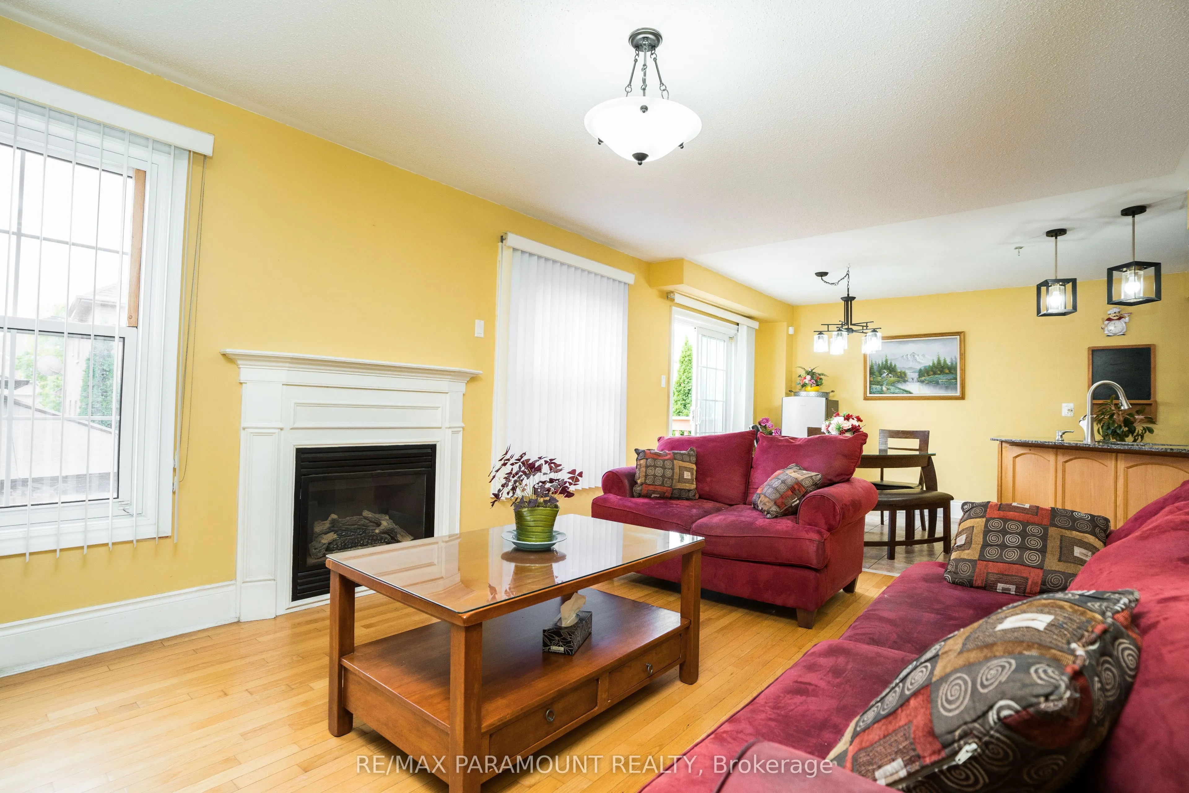 19 River Rock Crescent