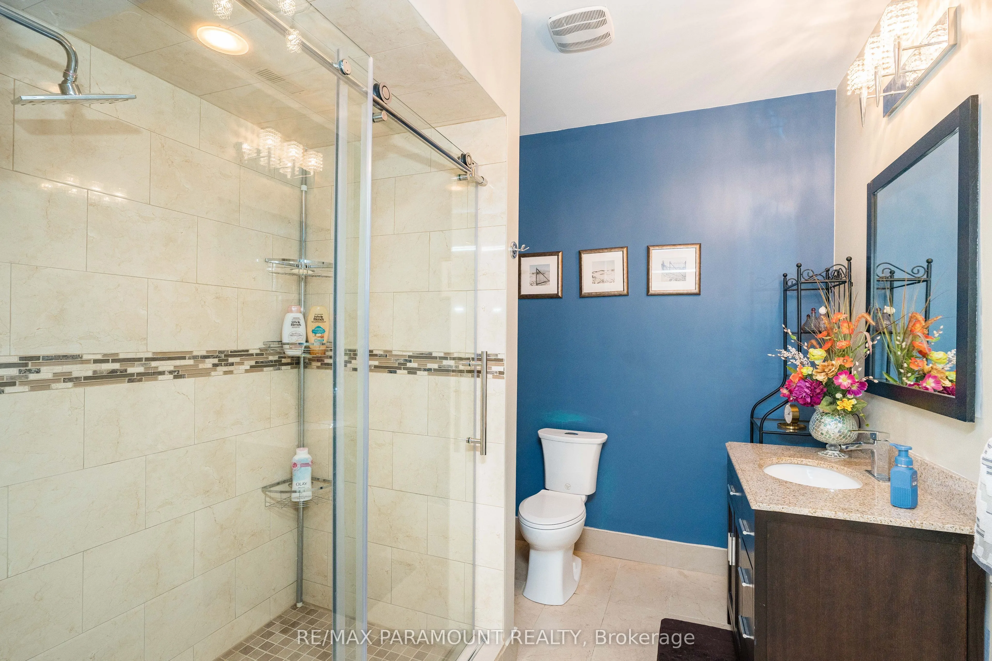 19 River Rock Crescent