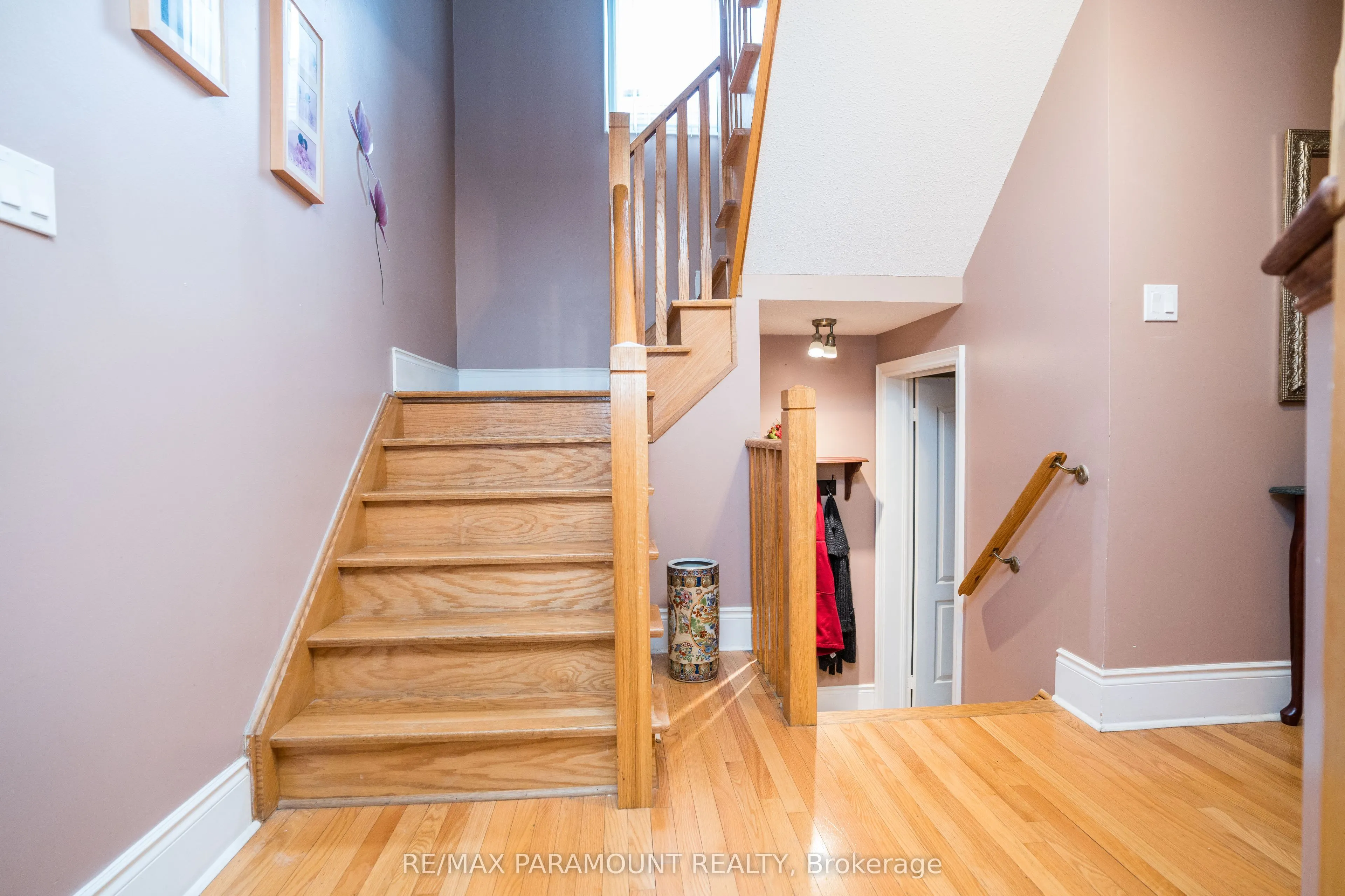19 River Rock Crescent
