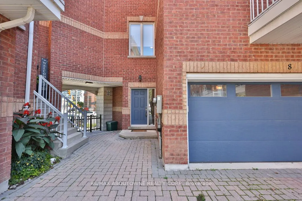 120 Bronte Road, #8