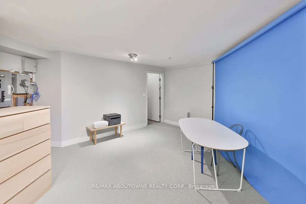 120 Bronte Road, #8