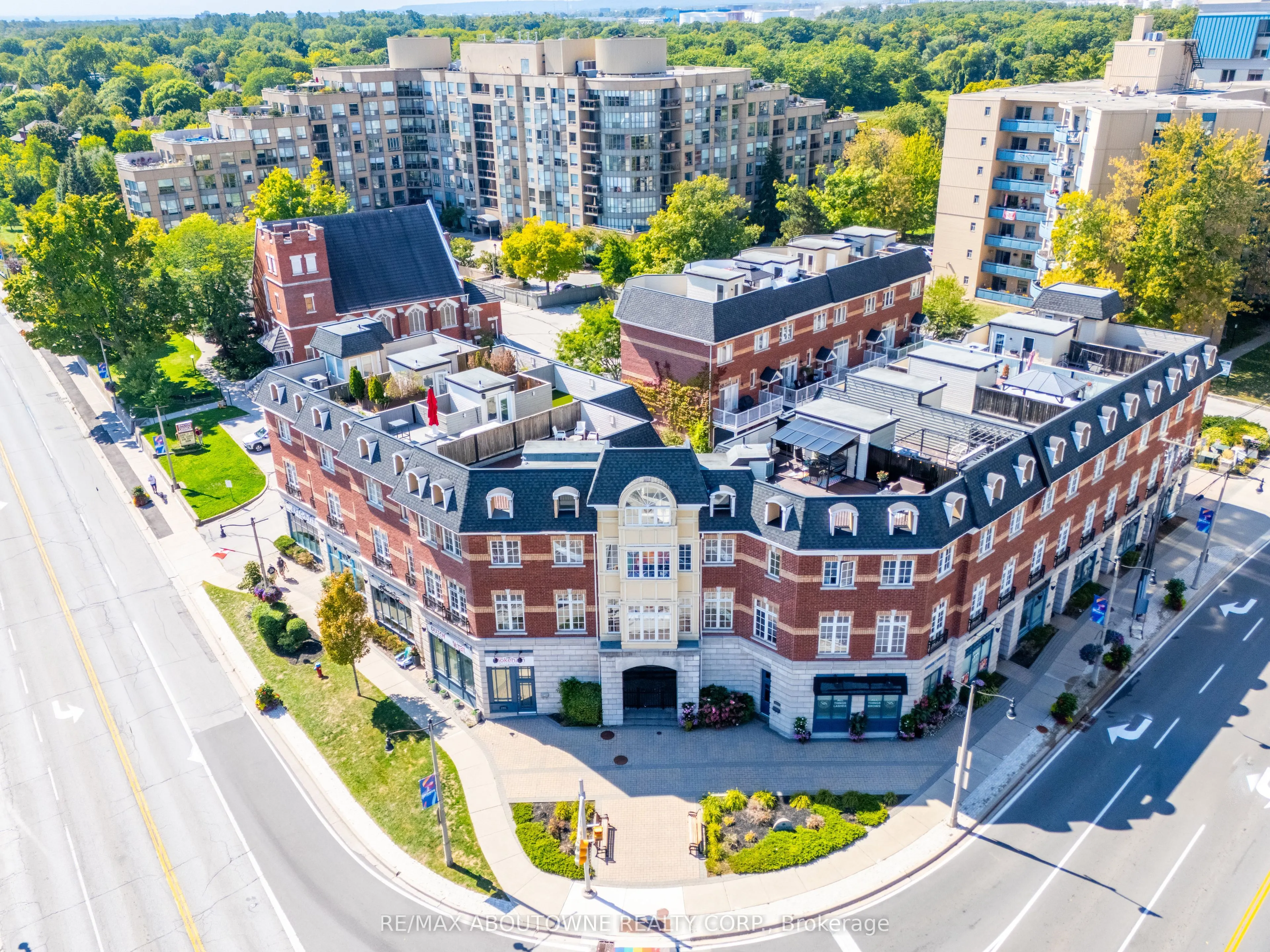 120 Bronte Road, #8