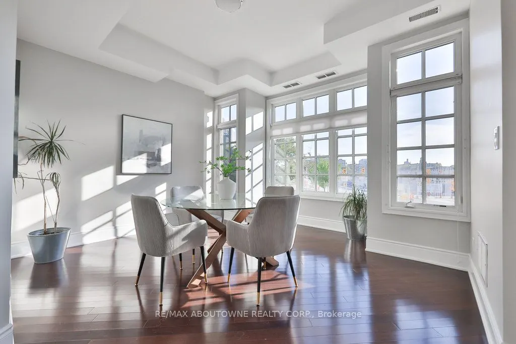 120 Bronte Road, #8