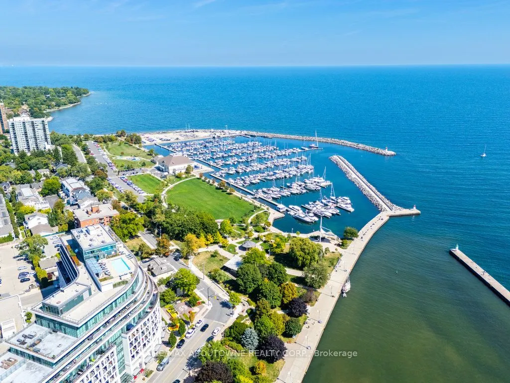 120 Bronte Road, #8