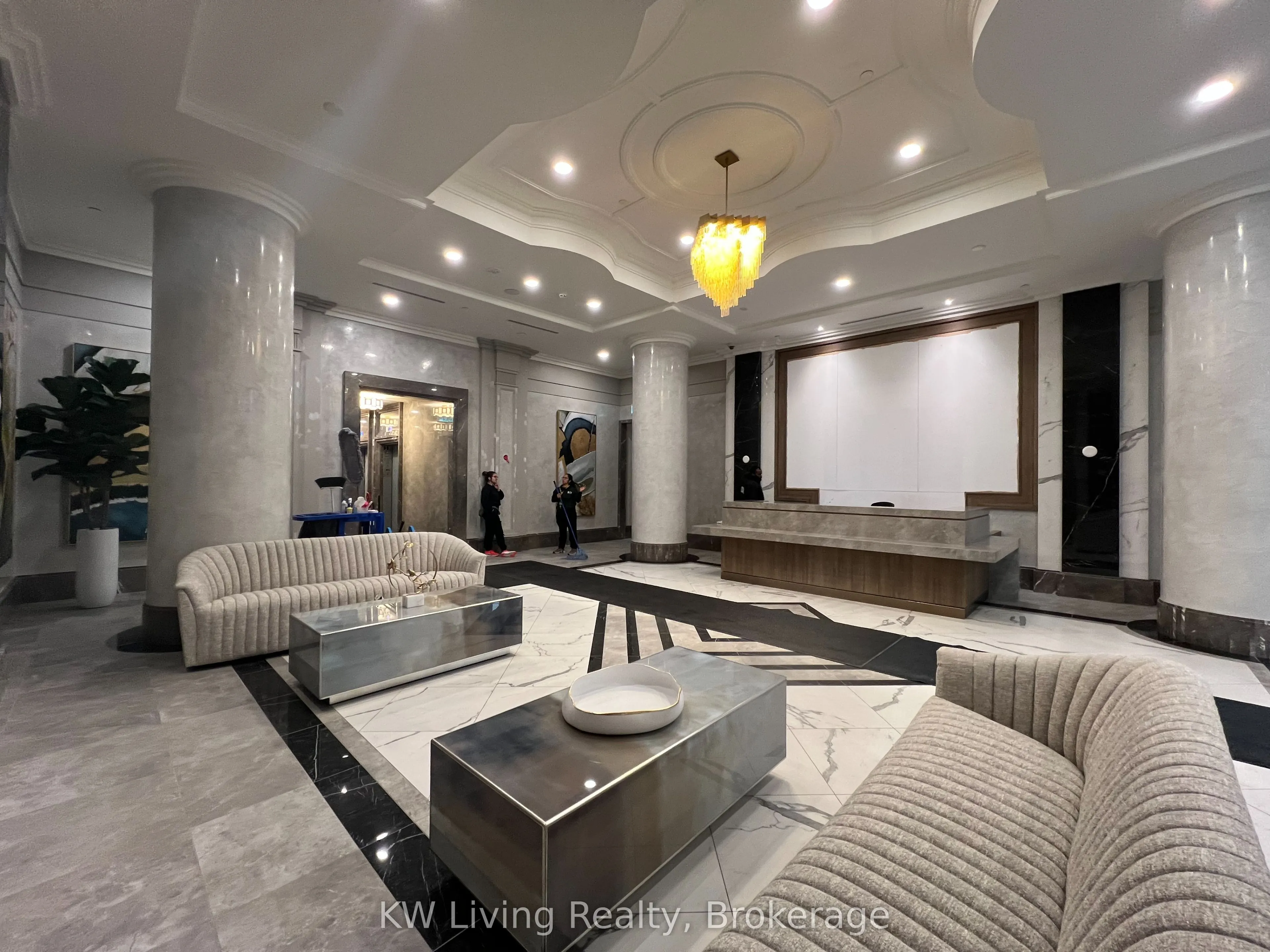 30 Elm Drive W, #1507