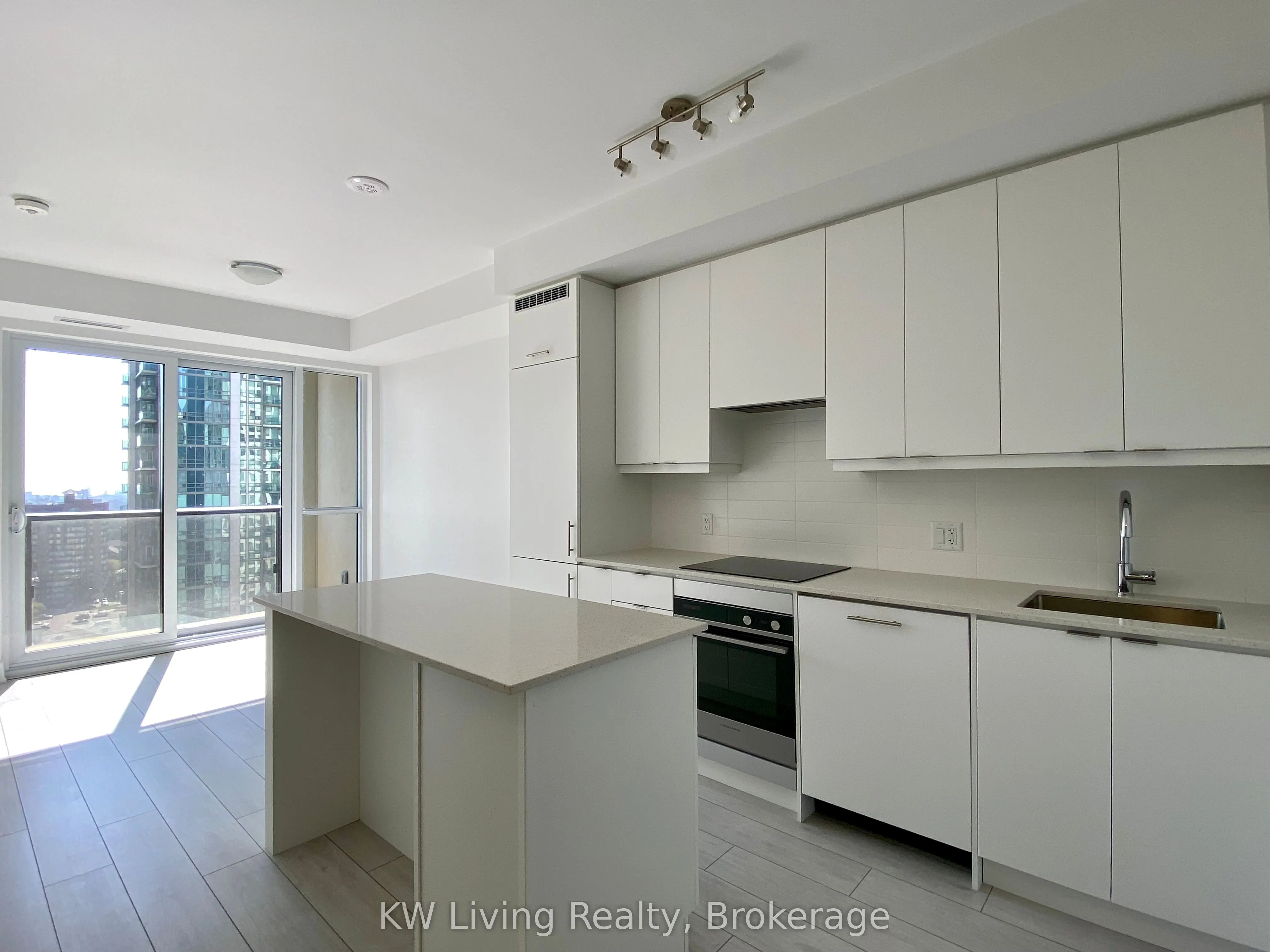 30 Elm Drive W, #1507