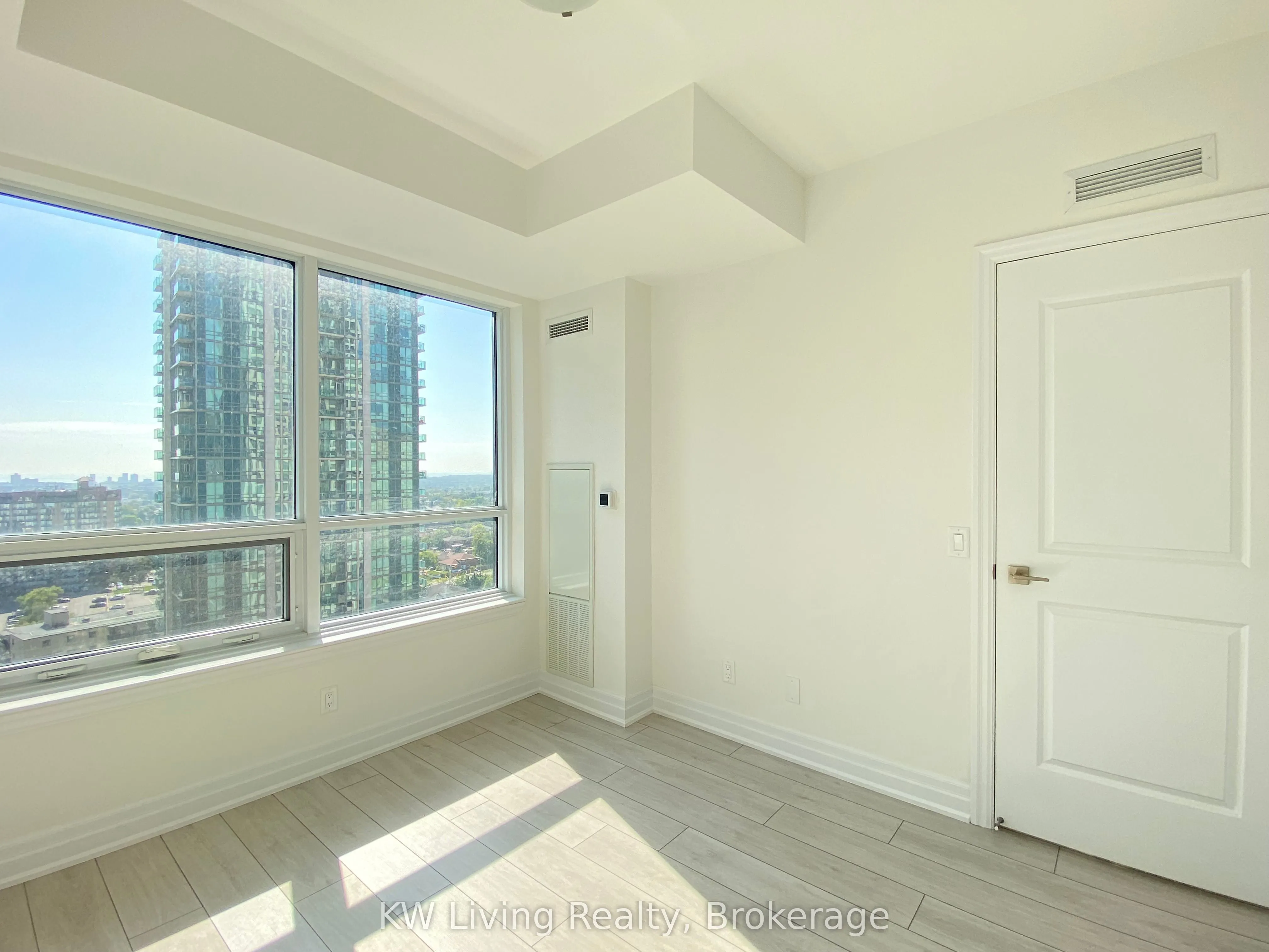 30 Elm Drive W, #1507