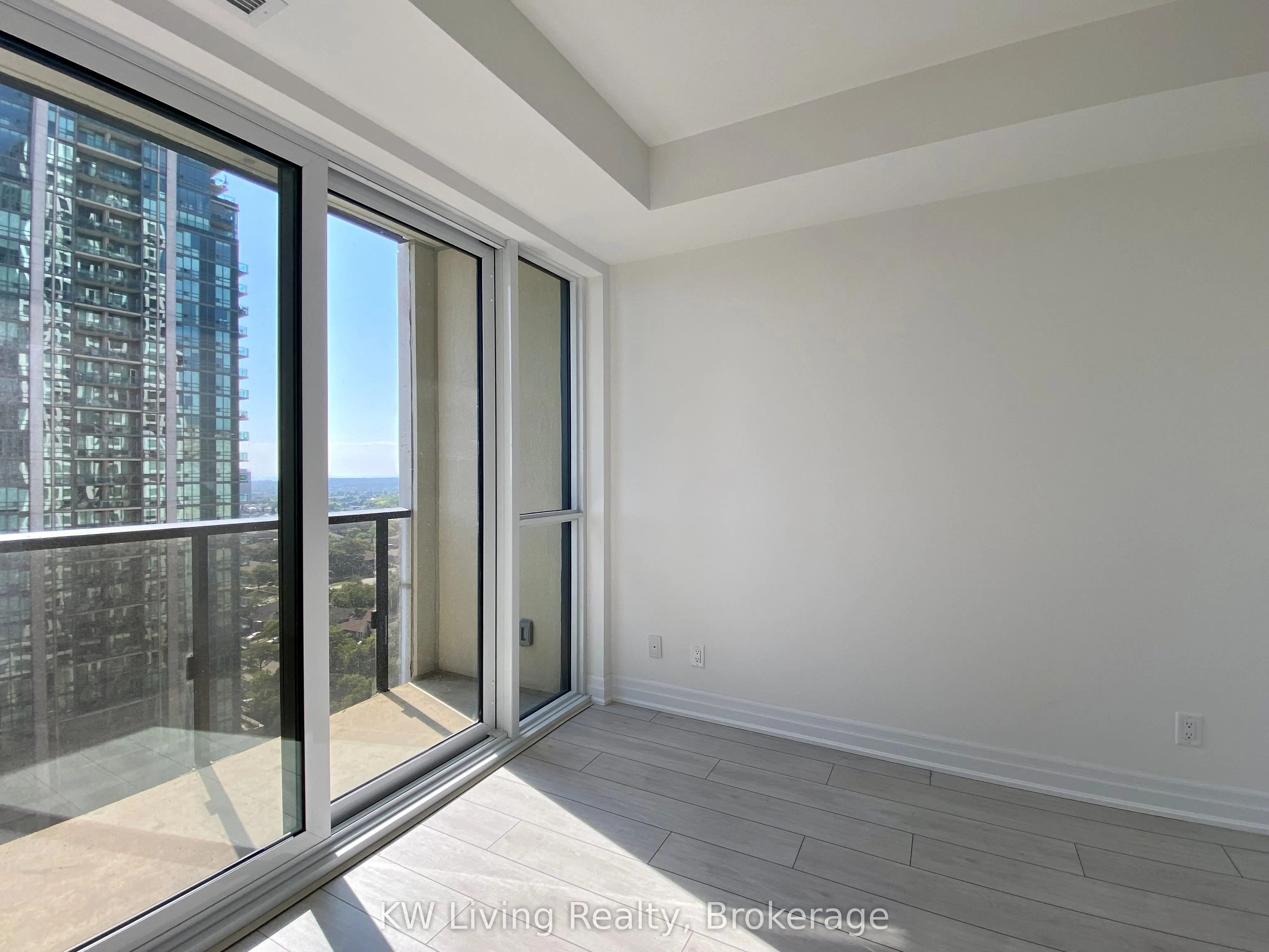 30 Elm Drive W, #1507