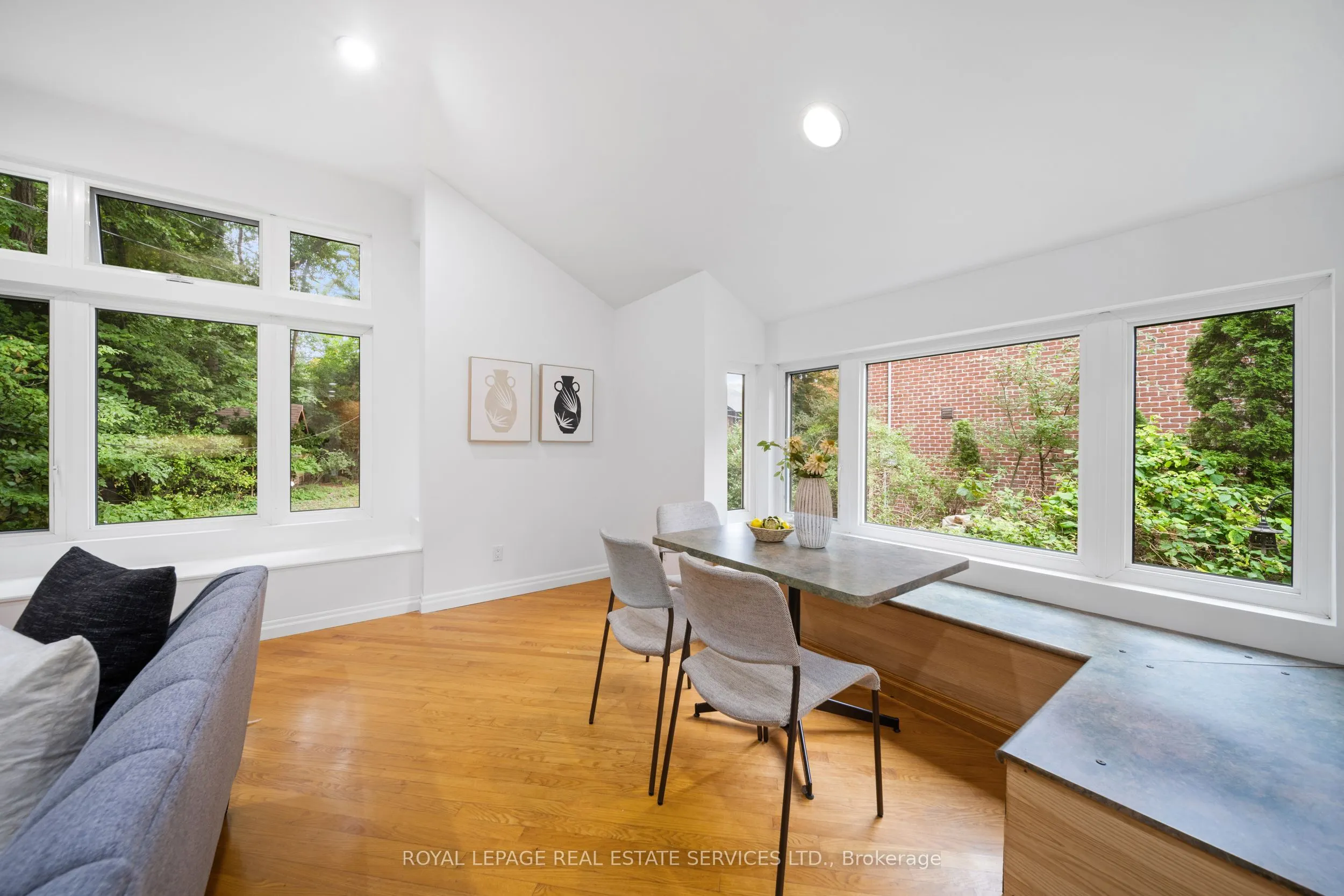 29 Robin Hood Road