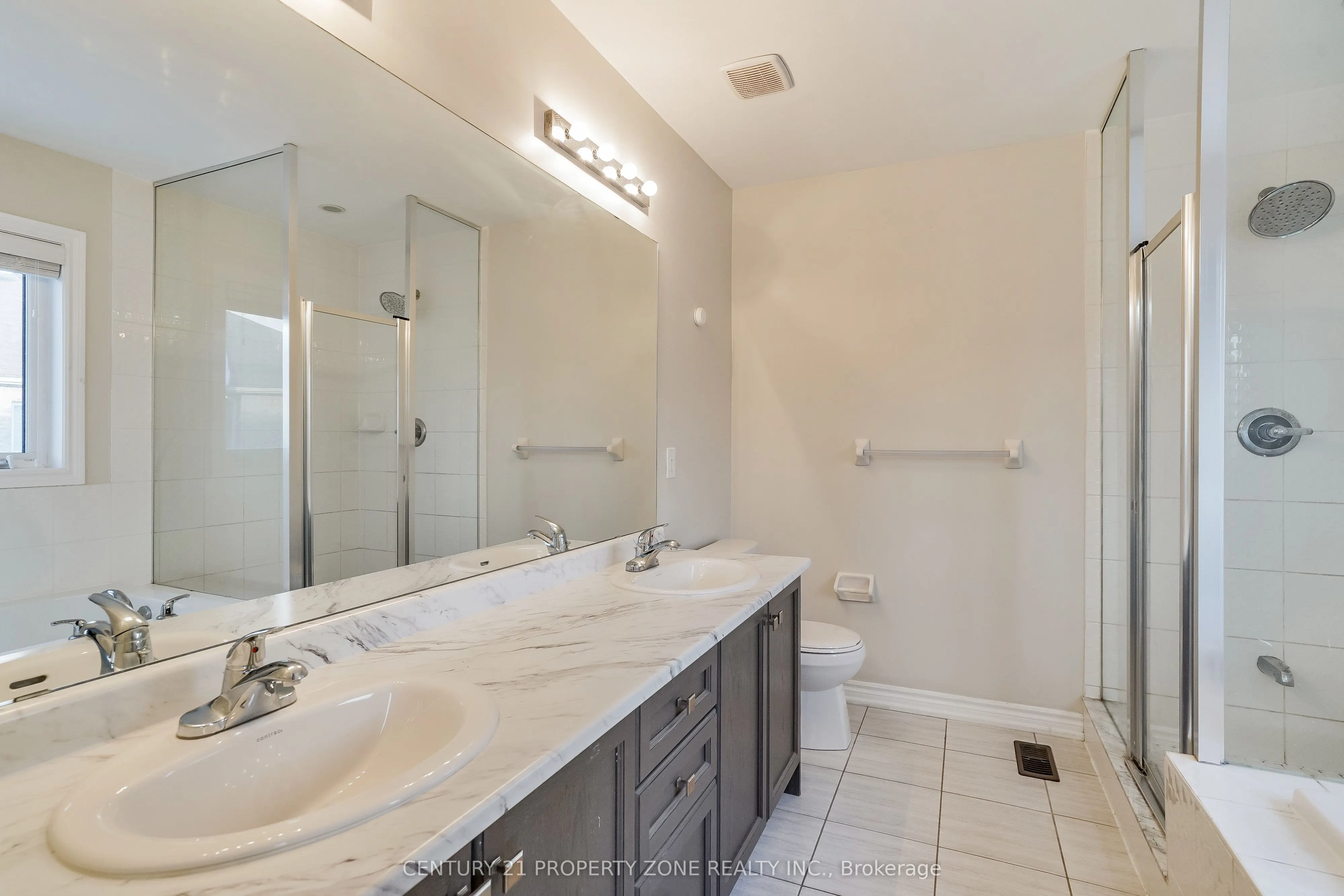 38 Dolobram Trail, #Upper