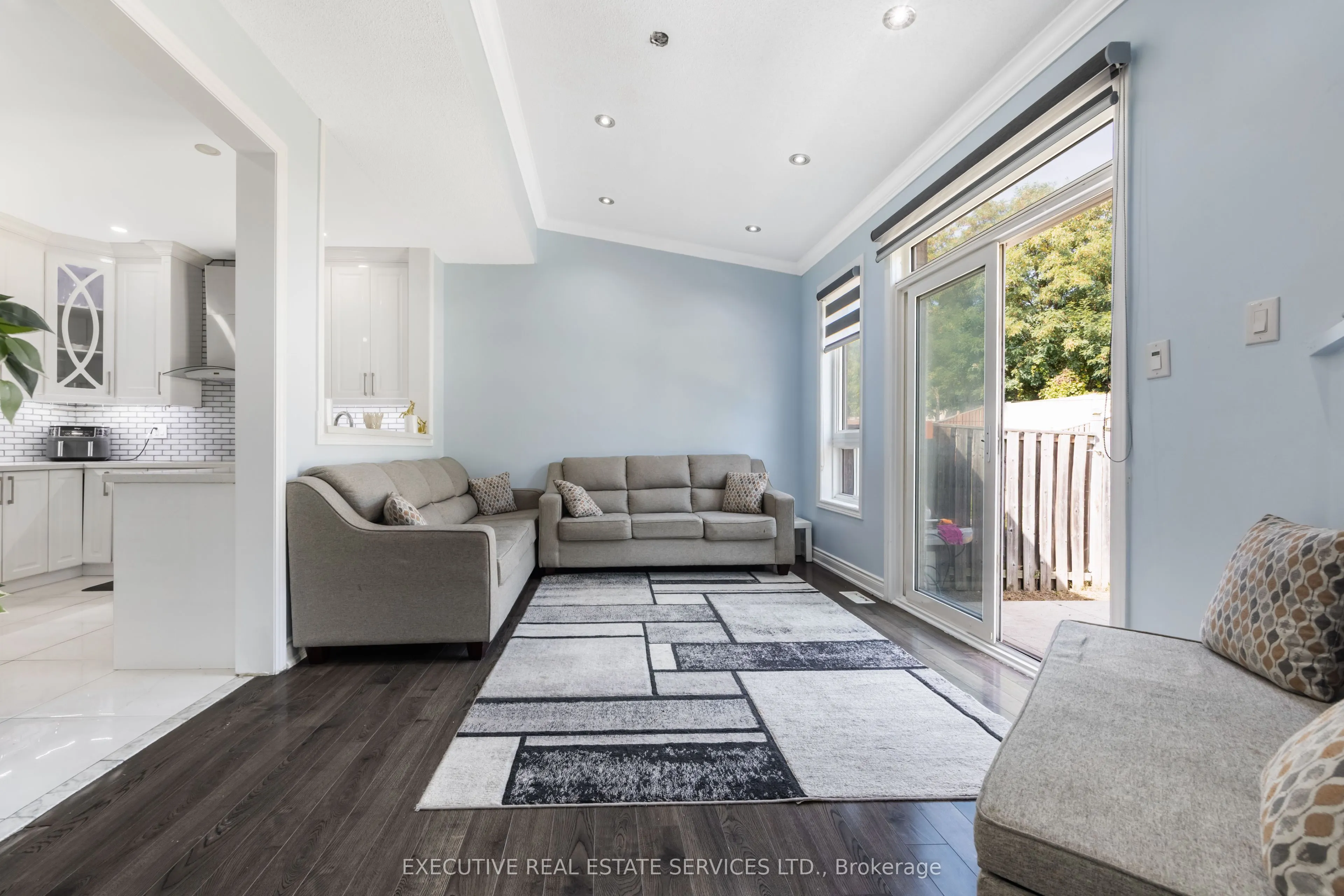 43 Susan Avenue