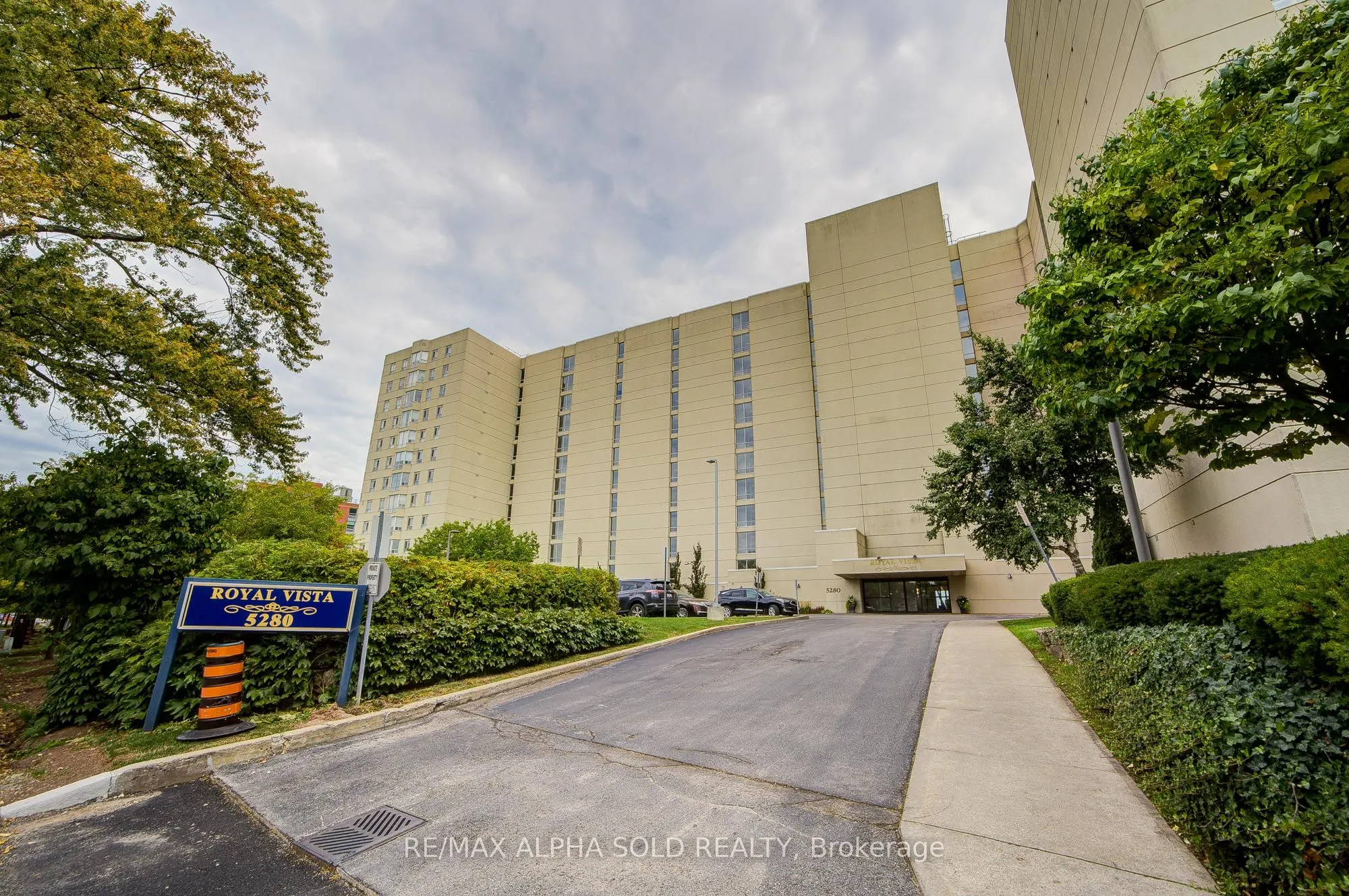 5280 Lakeshore Road, #1107
