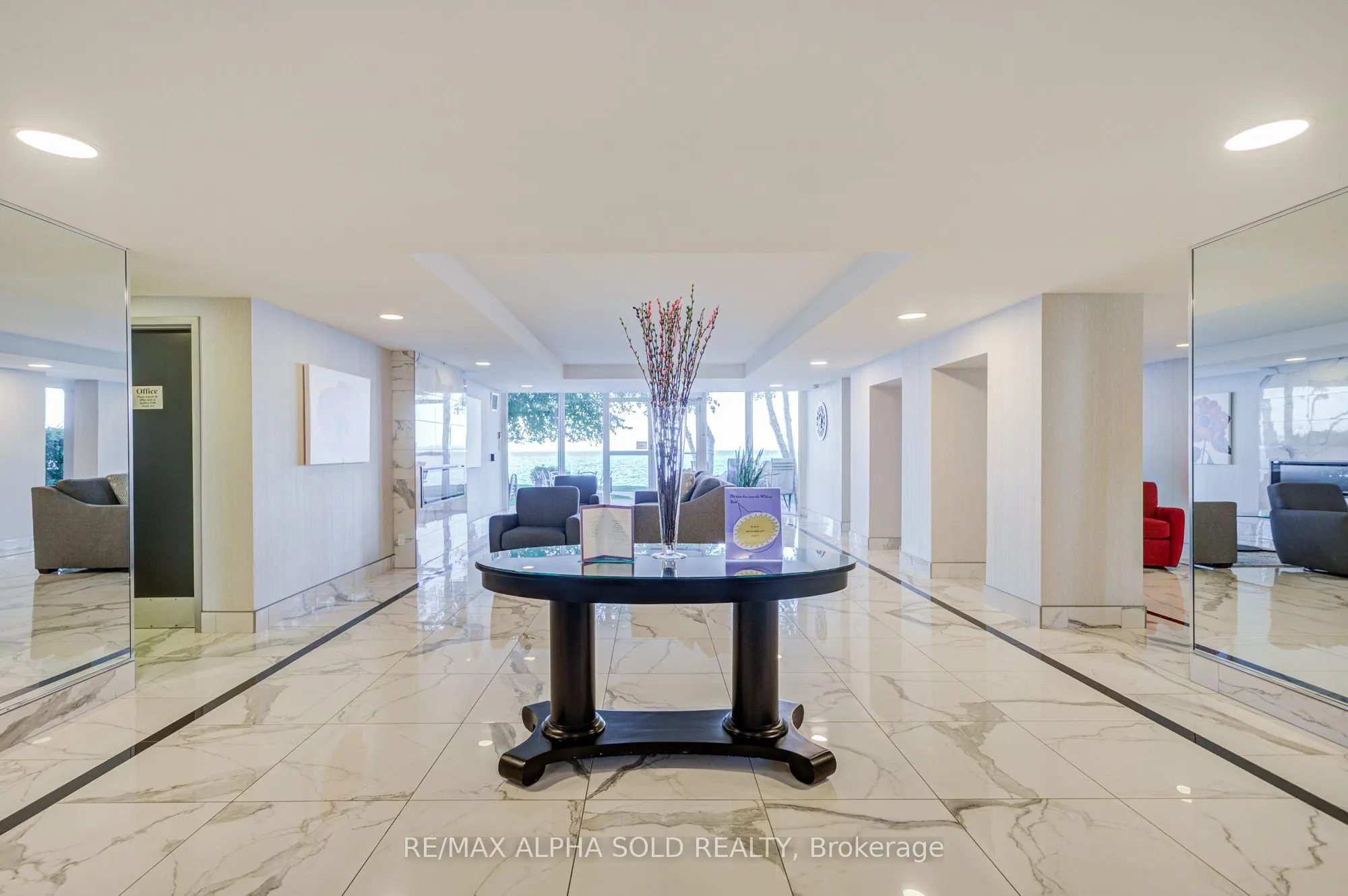 5280 Lakeshore Road, #1107