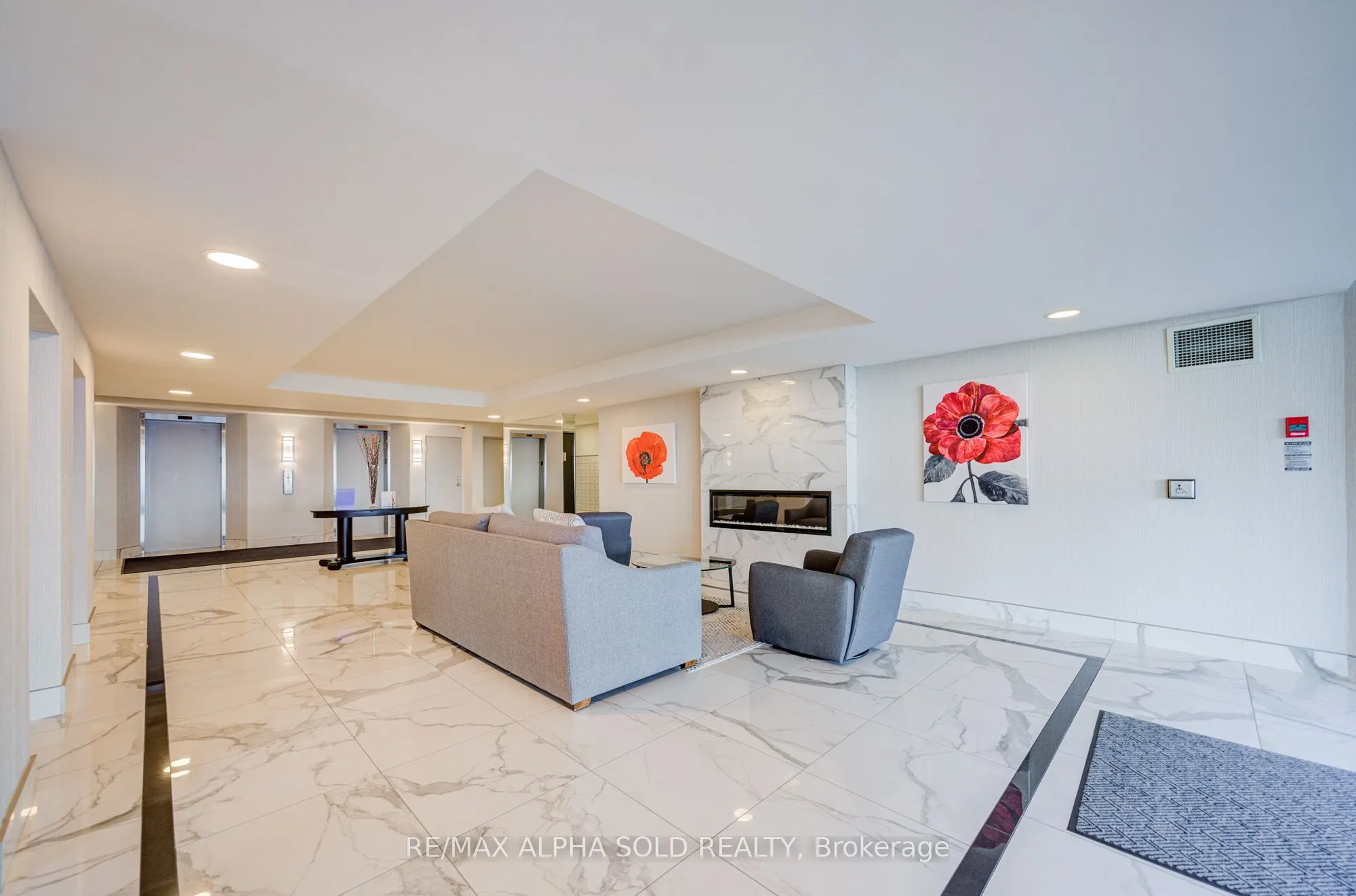 5280 Lakeshore Road, #1107