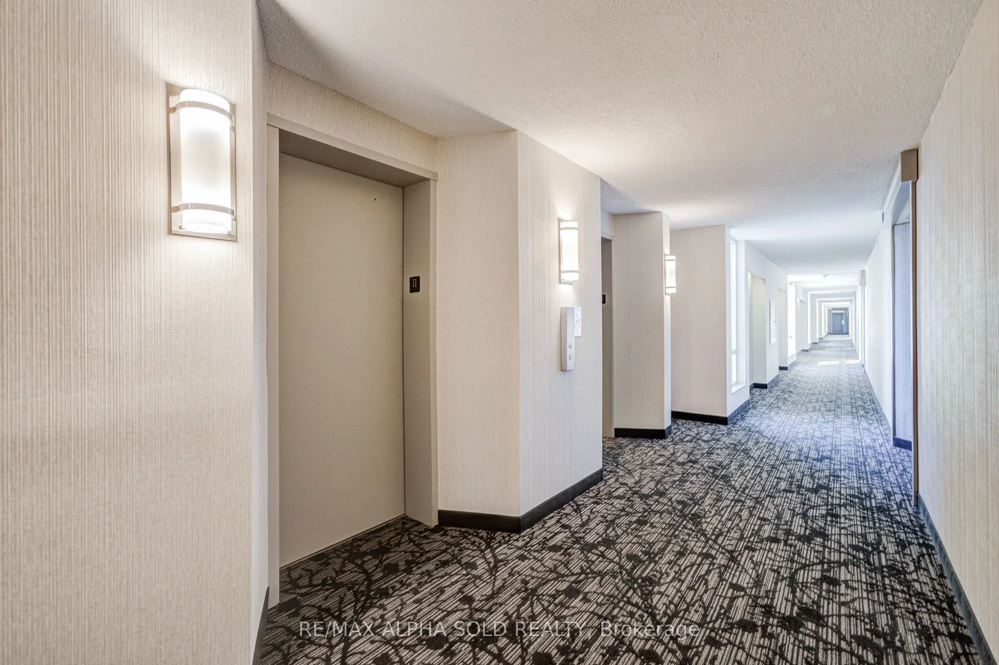 5280 Lakeshore Road, #1107