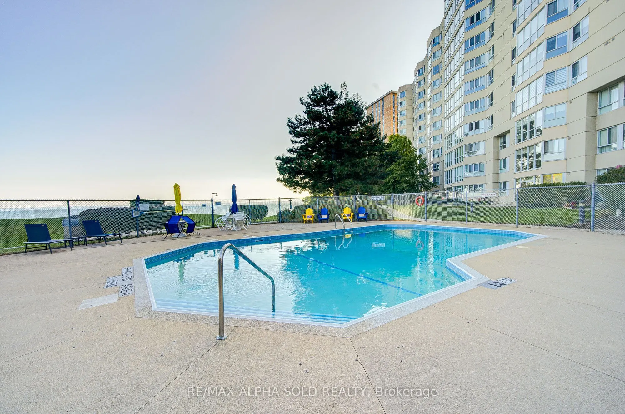 5280 Lakeshore Road, #1107