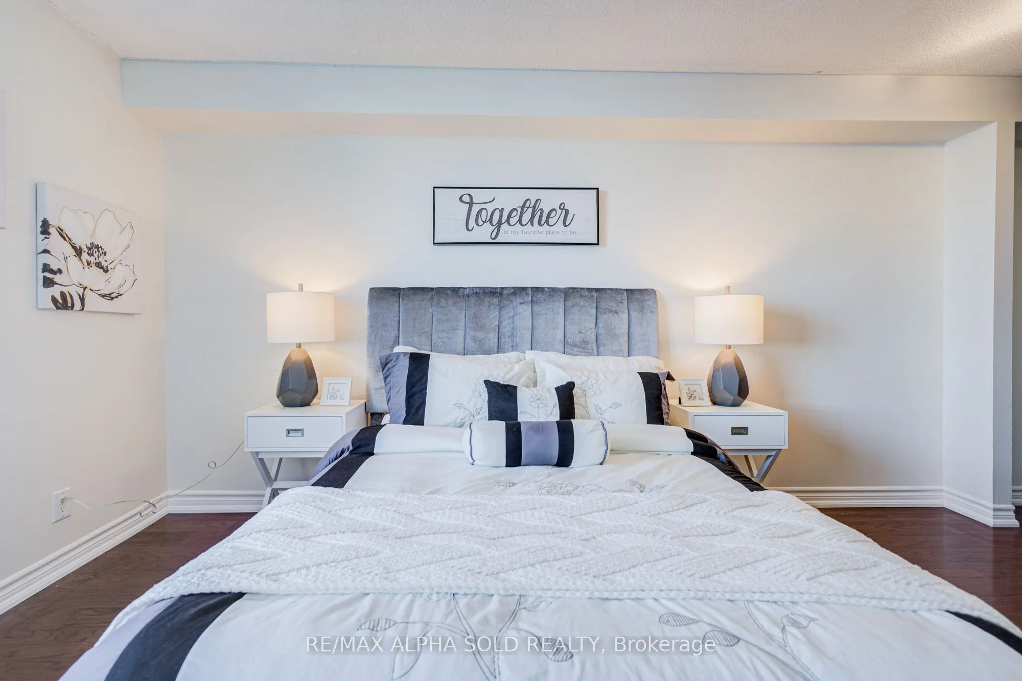 5280 Lakeshore Road, #1107