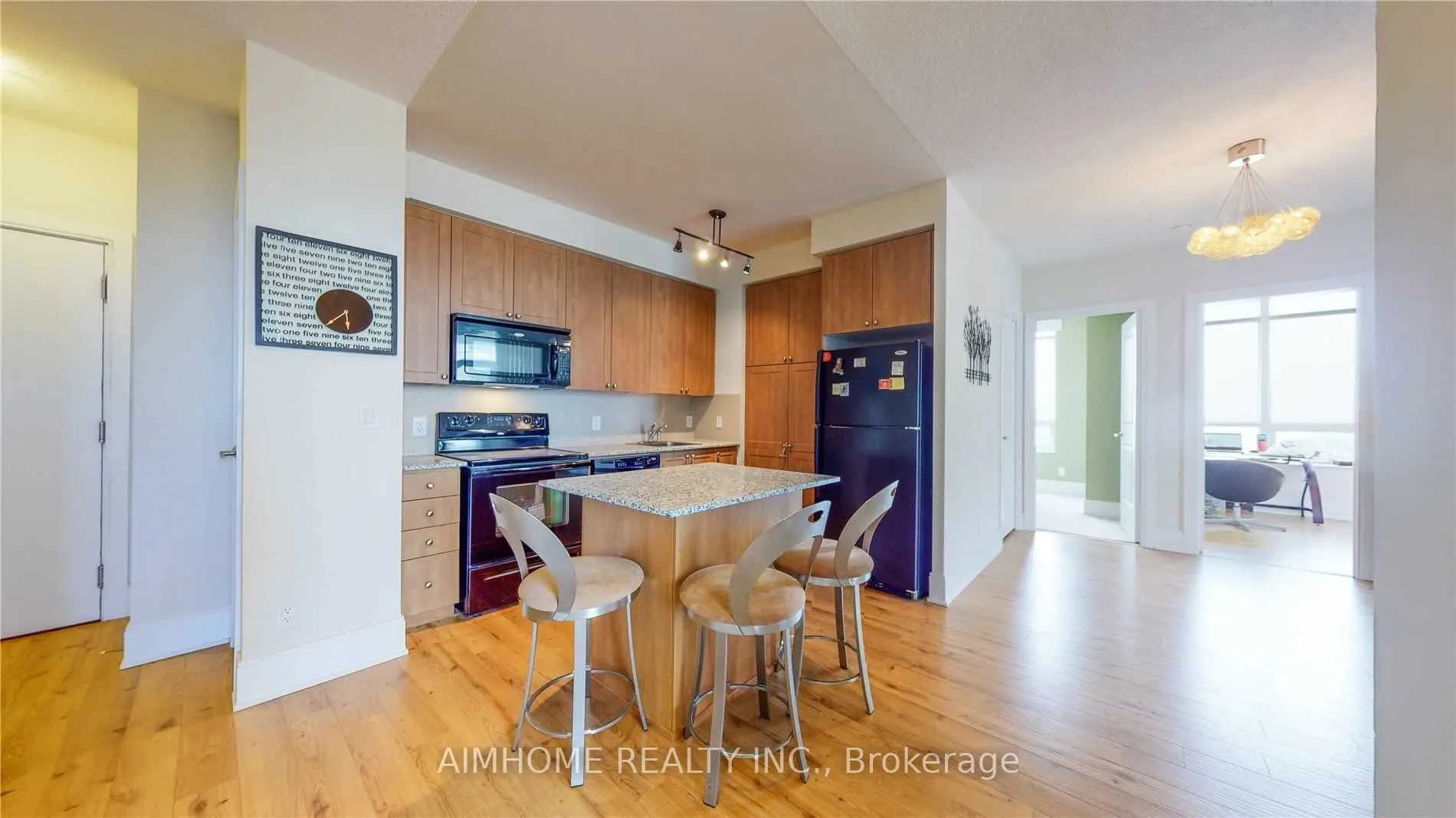 330 Burnhamthorpe Road W, #2907