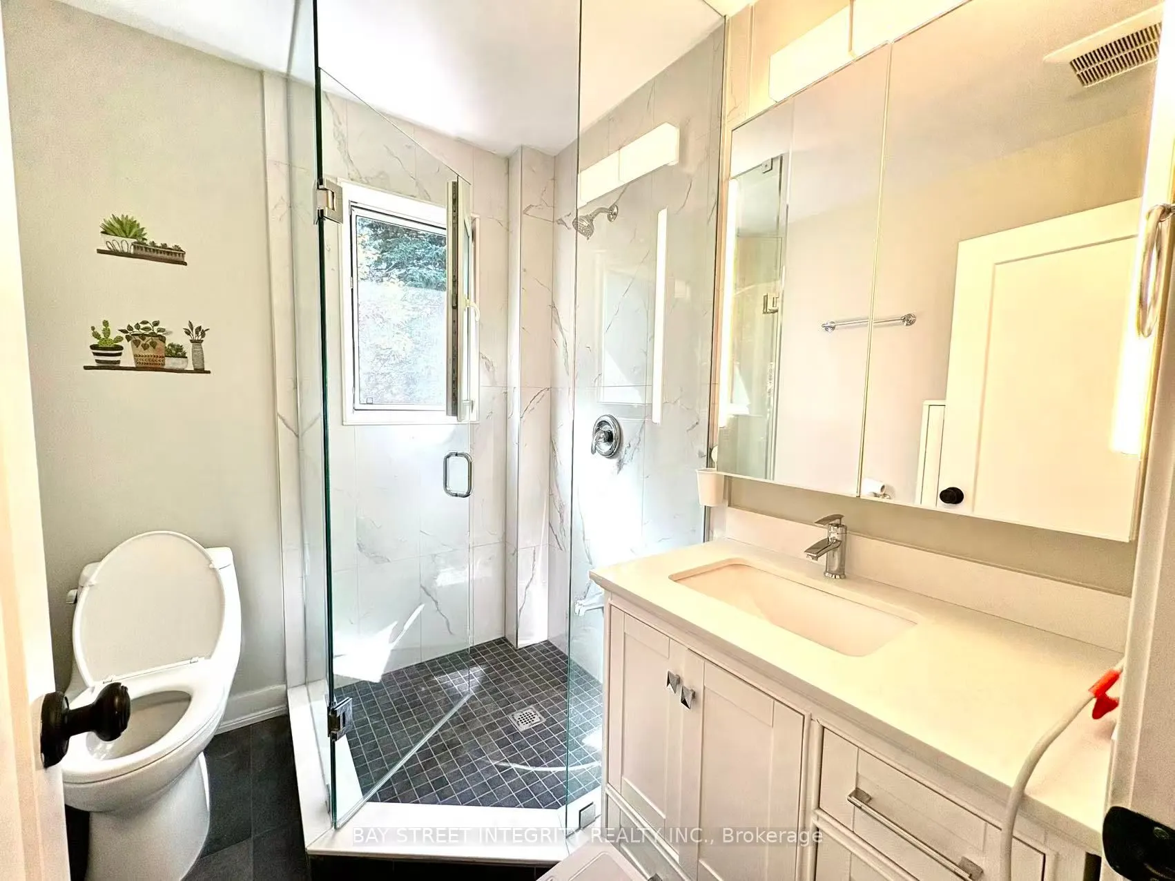 1270 Crossfield Bend