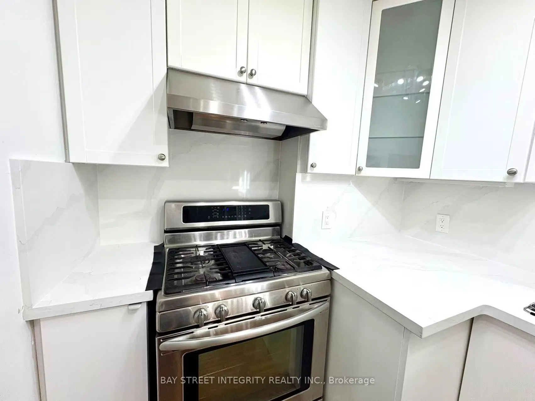 1270 Crossfield Bend