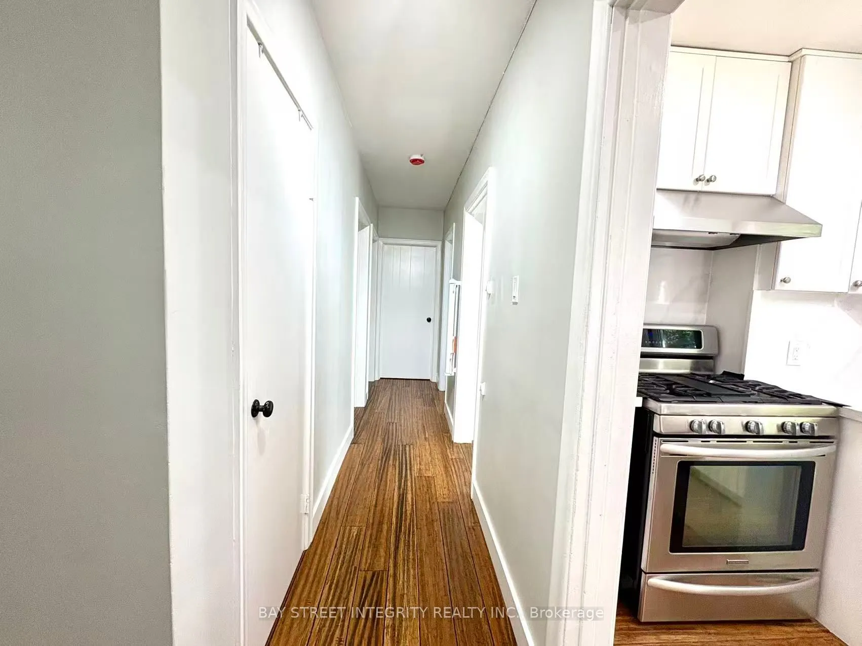 1270 Crossfield Bend