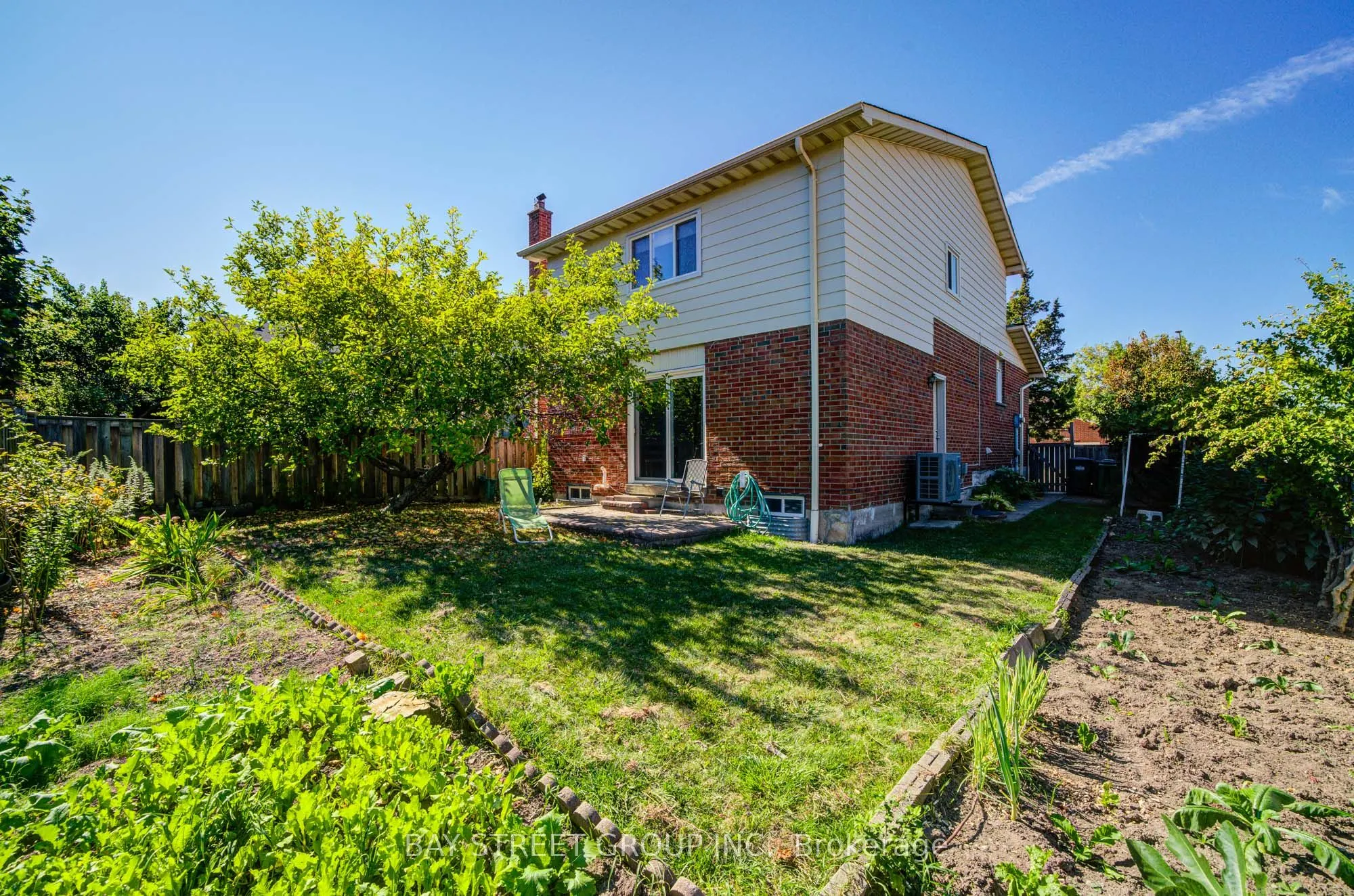 572 Rideau Gate