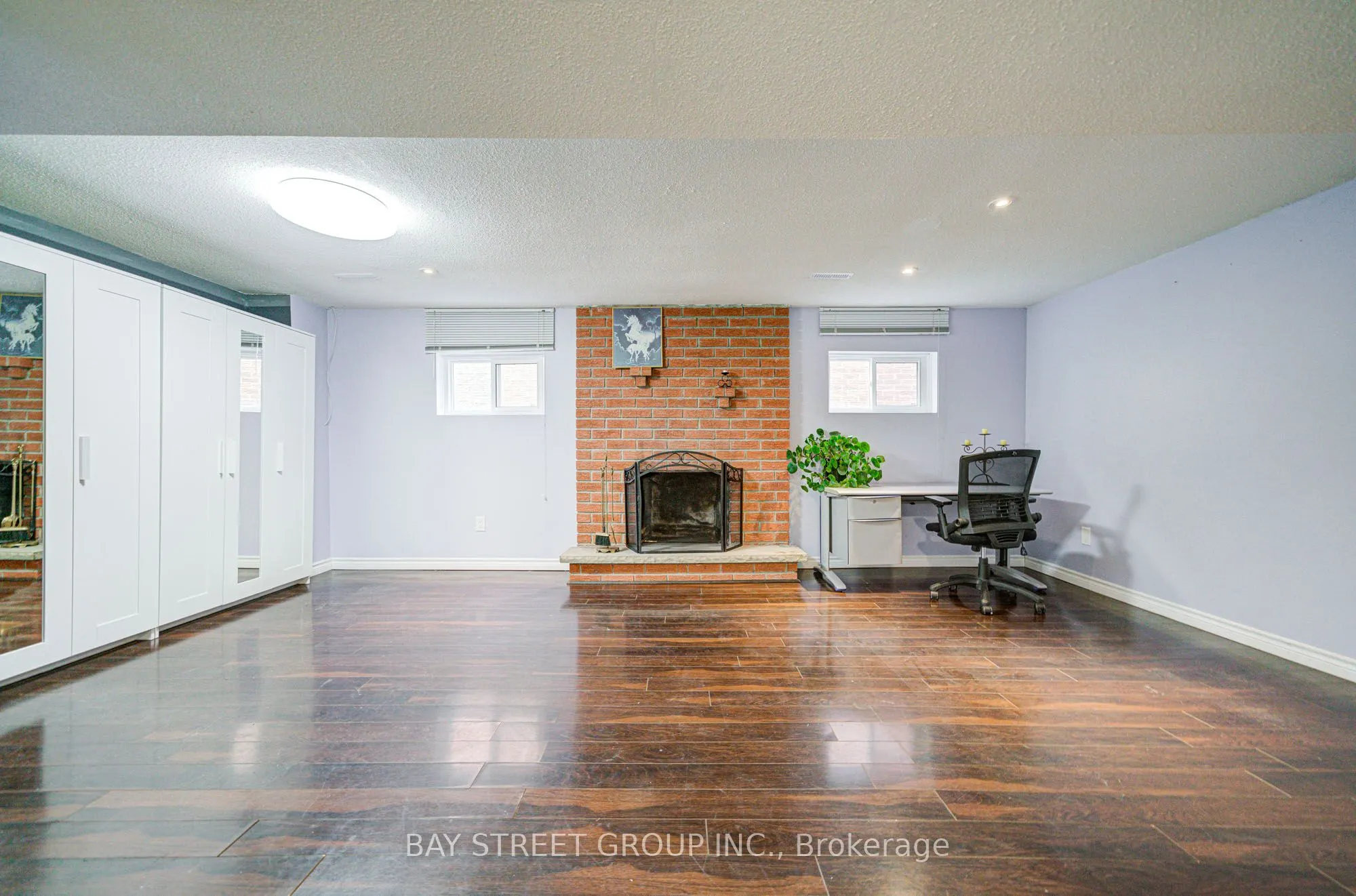 572 Rideau Gate