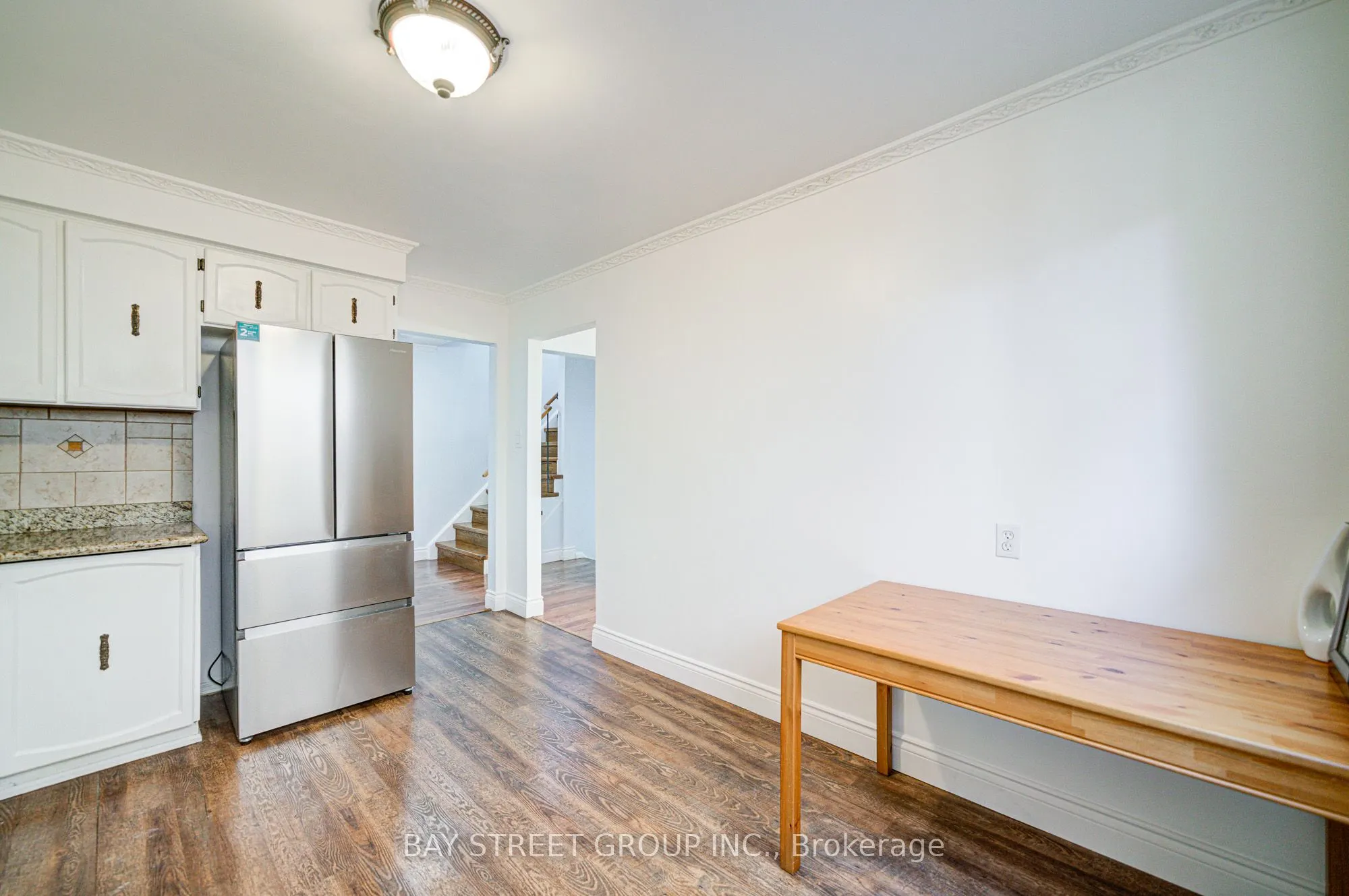 572 Rideau Gate