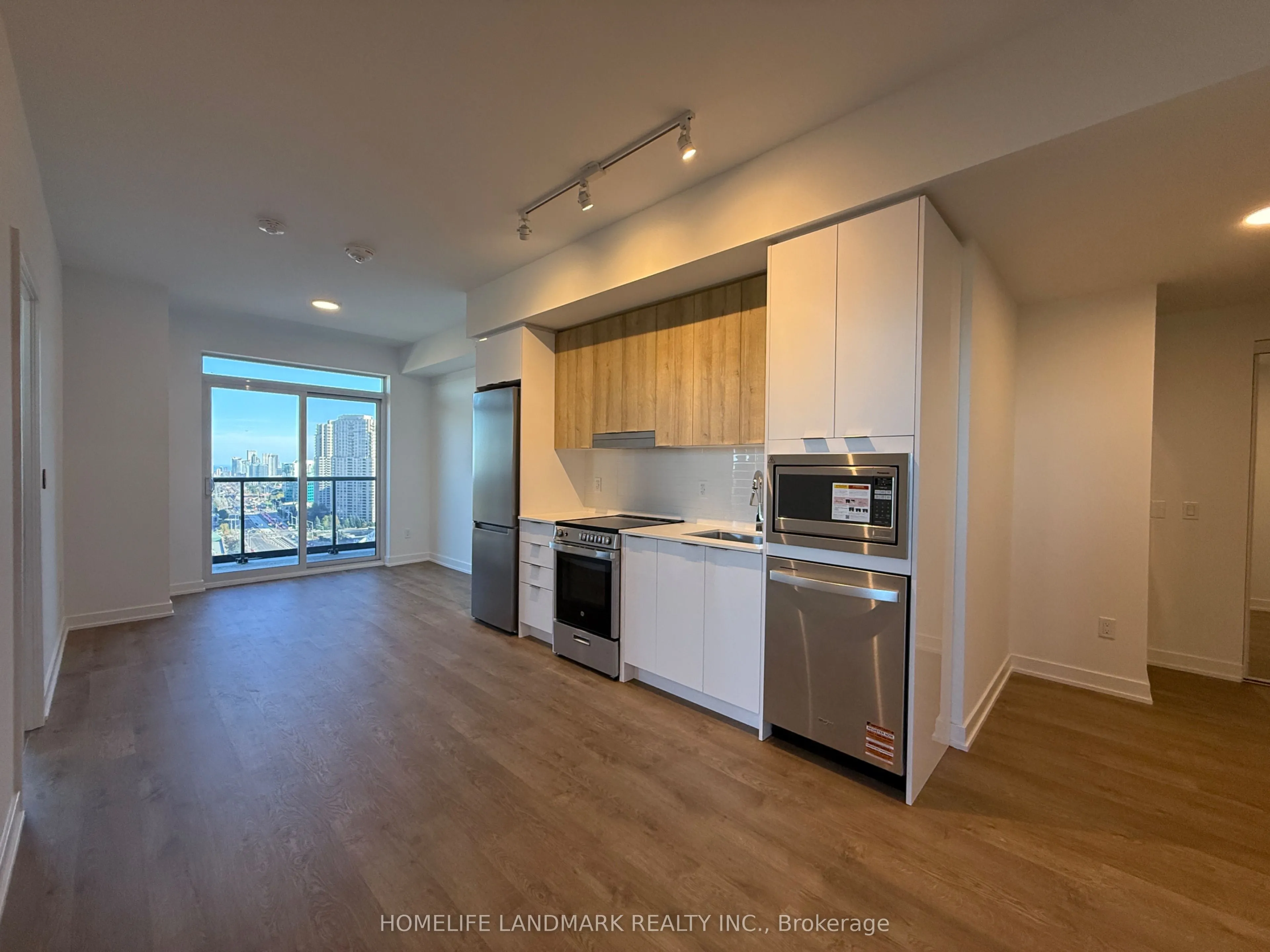 5105 Hurontario Street, #1702