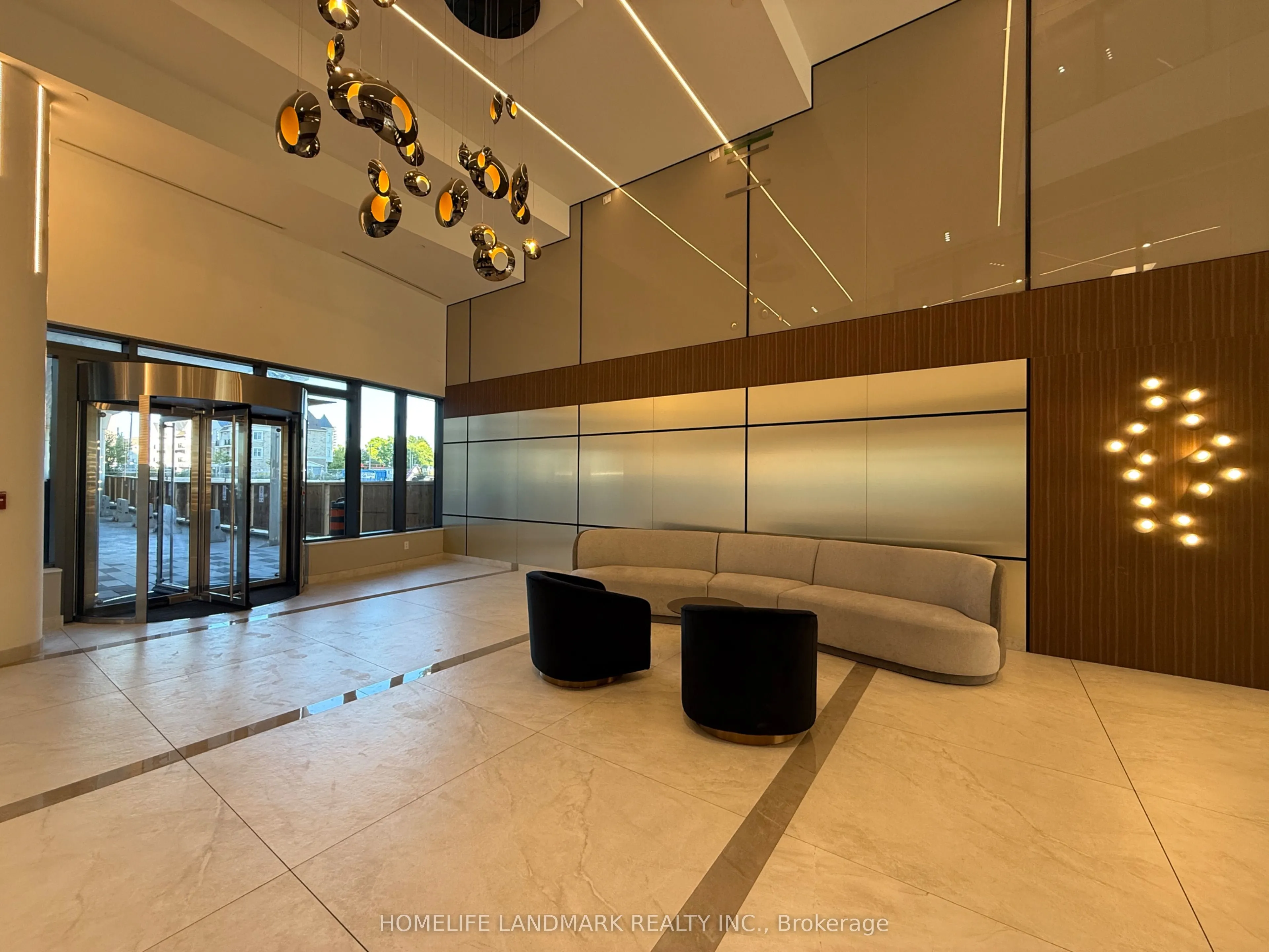 5105 Hurontario Street, #1702