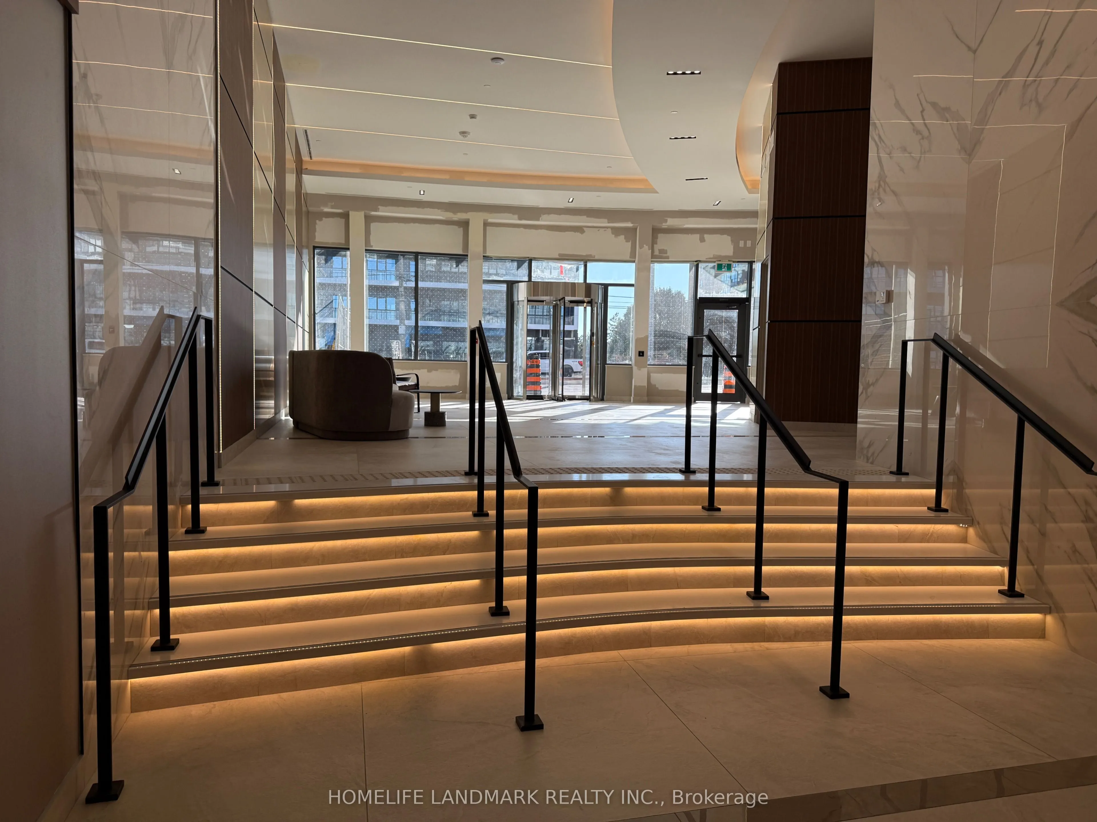 5105 Hurontario Street, #1702