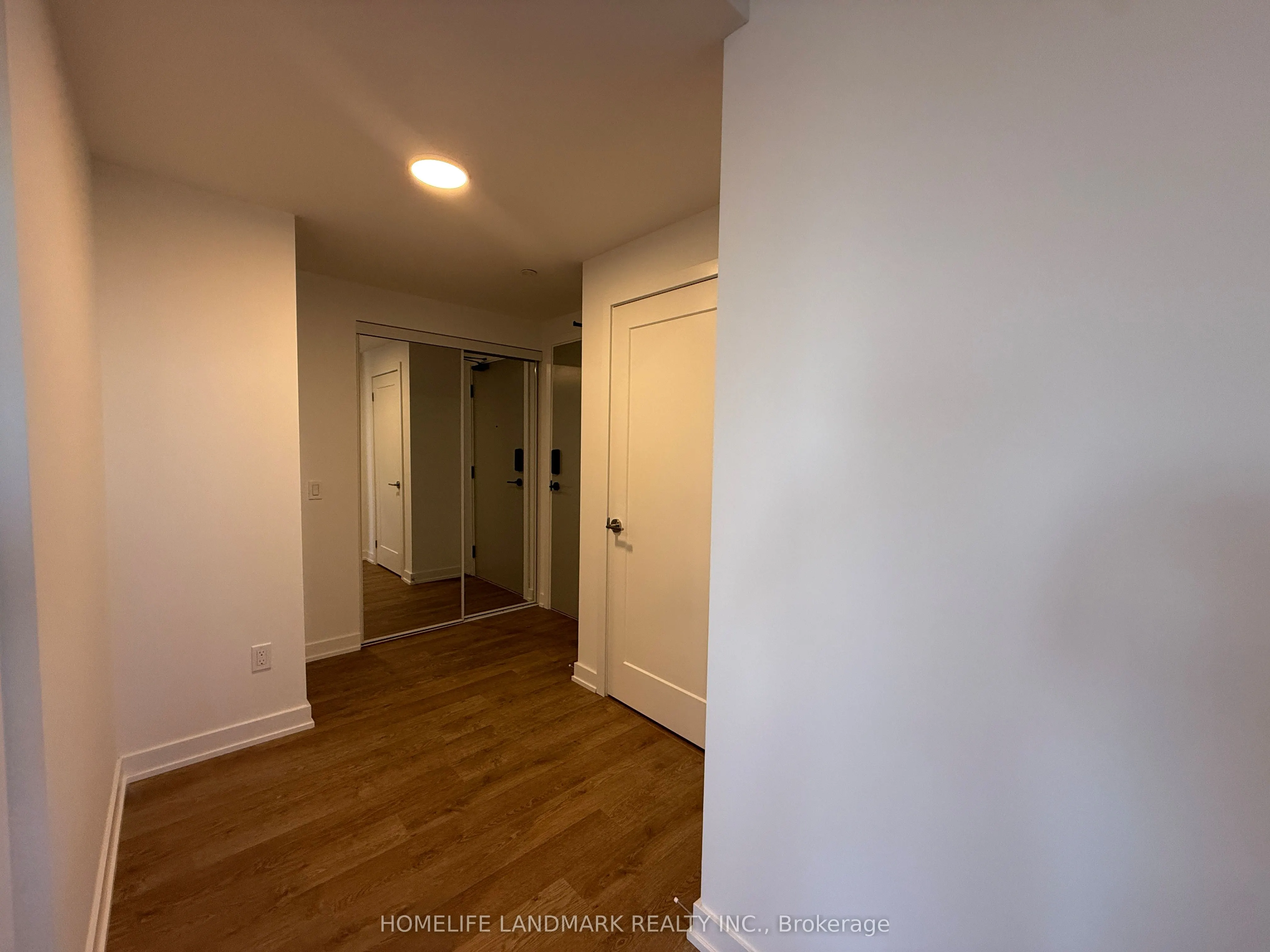 5105 Hurontario Street, #1702