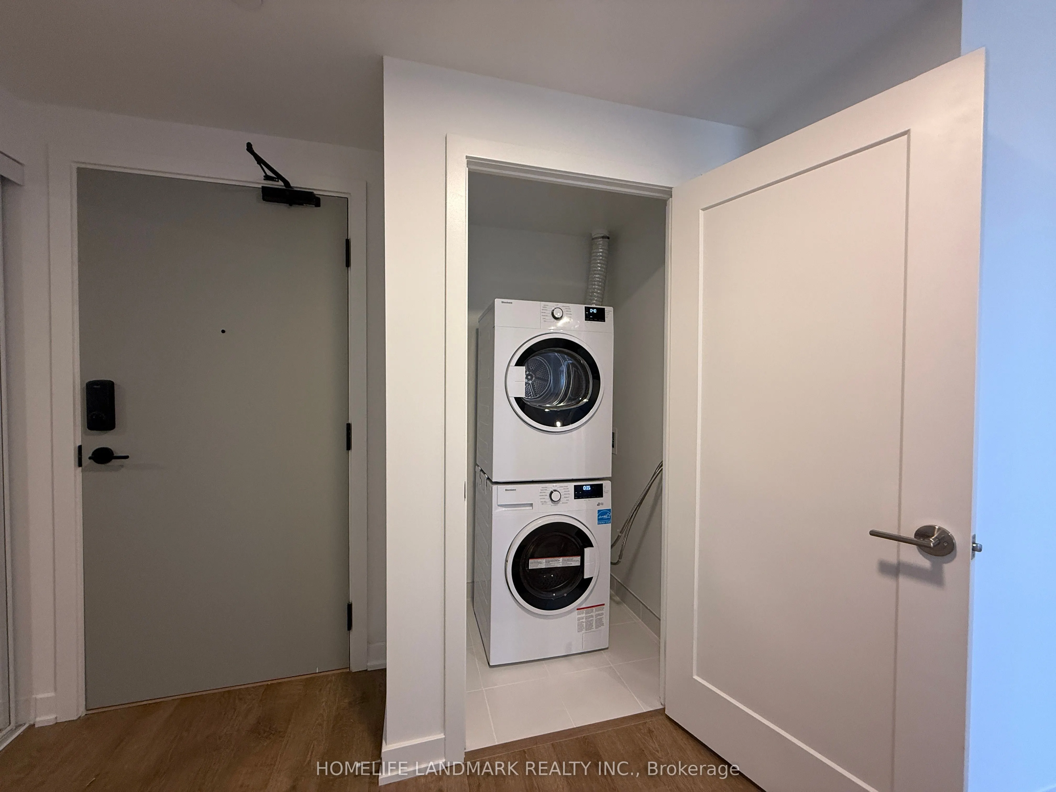 5105 Hurontario Street, #1702