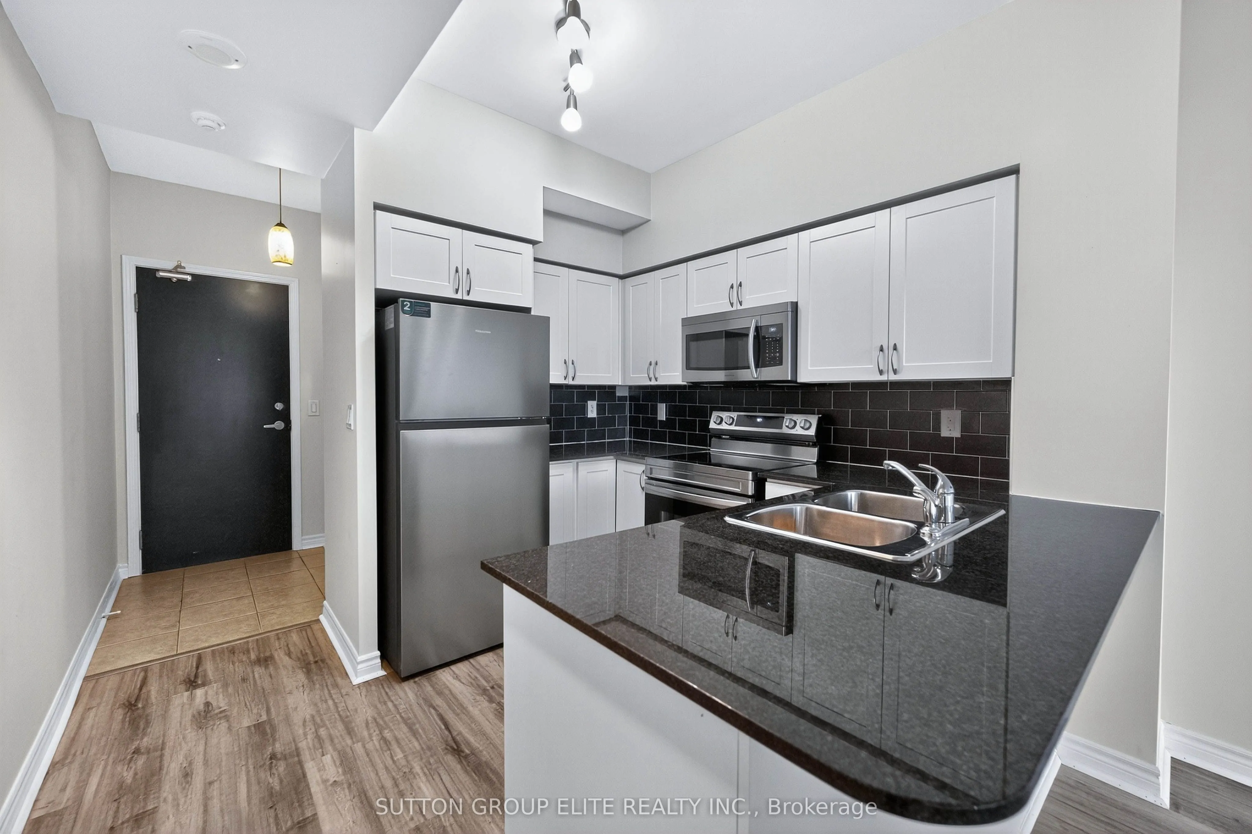 388 Prince Of Wales Drive, #1407