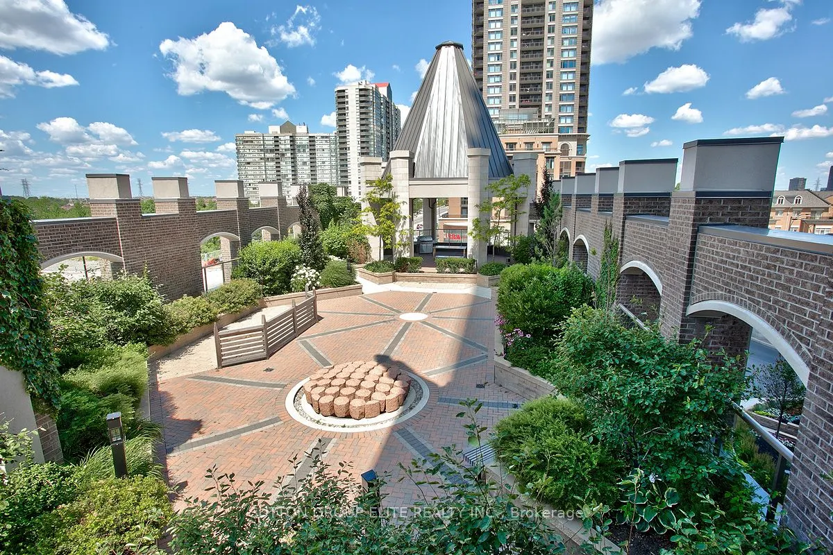 388 Prince Of Wales Drive, #1407