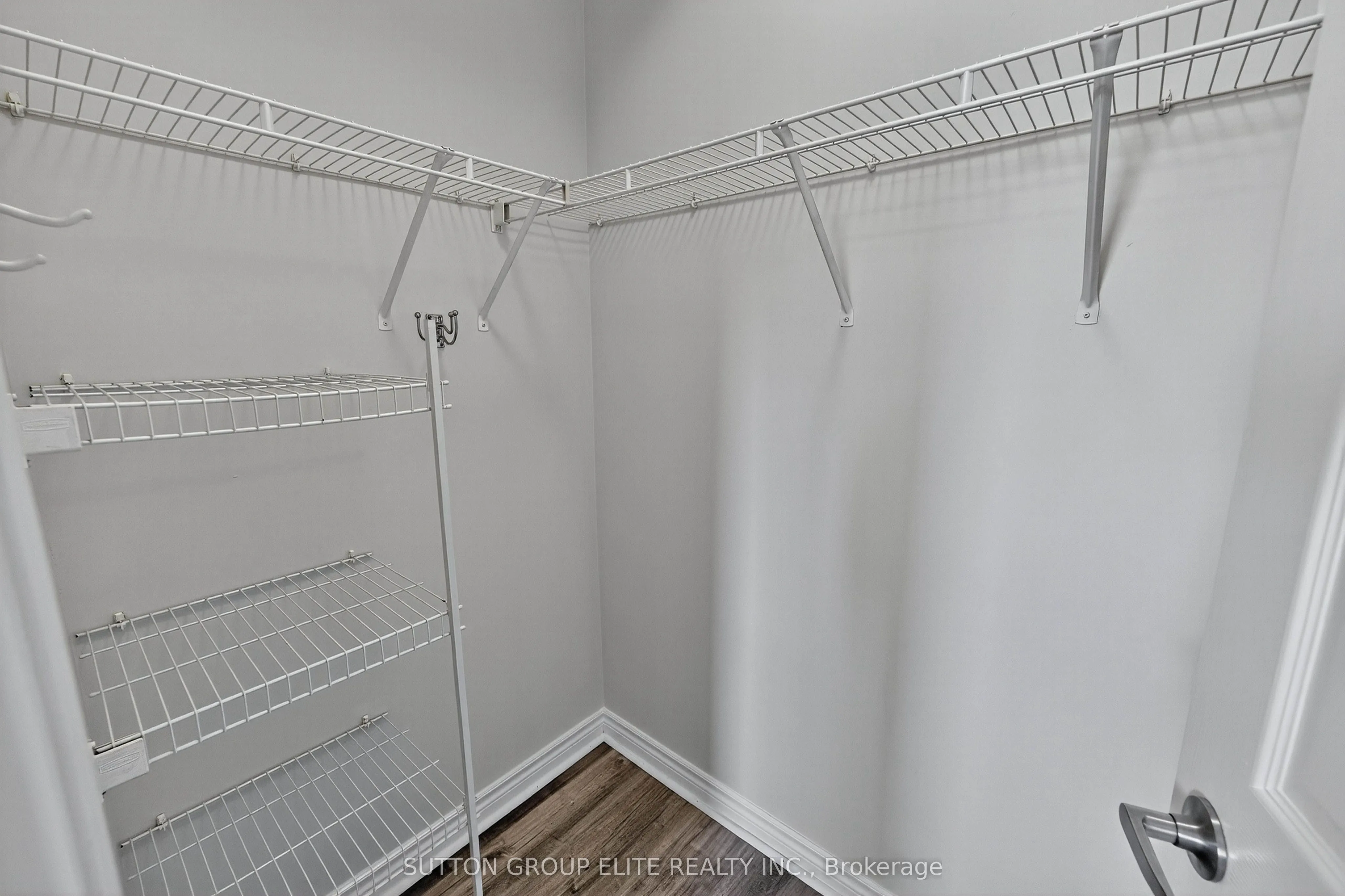 388 Prince Of Wales Drive, #1407